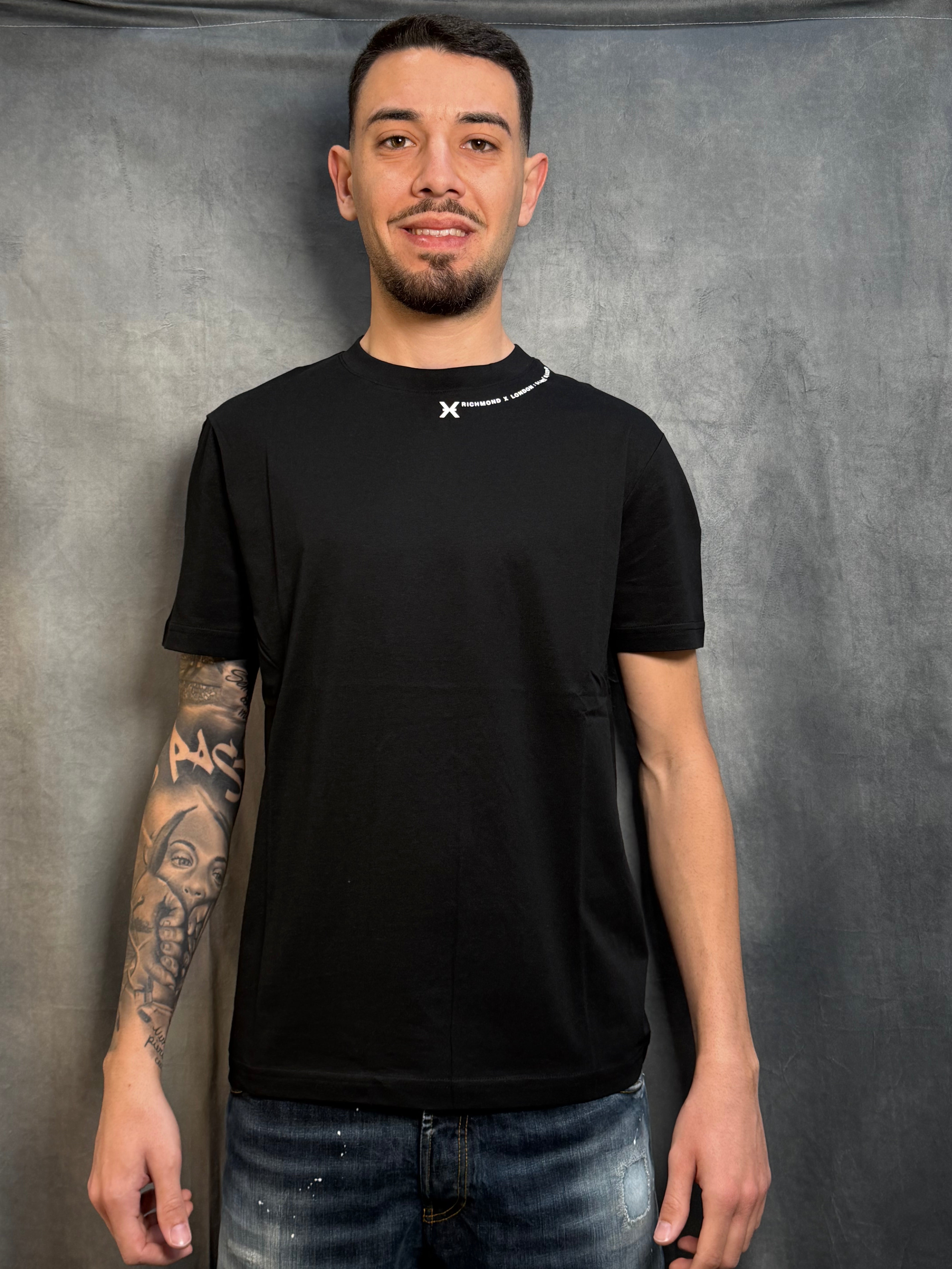 T-SHIRT JOHN RICHMOND