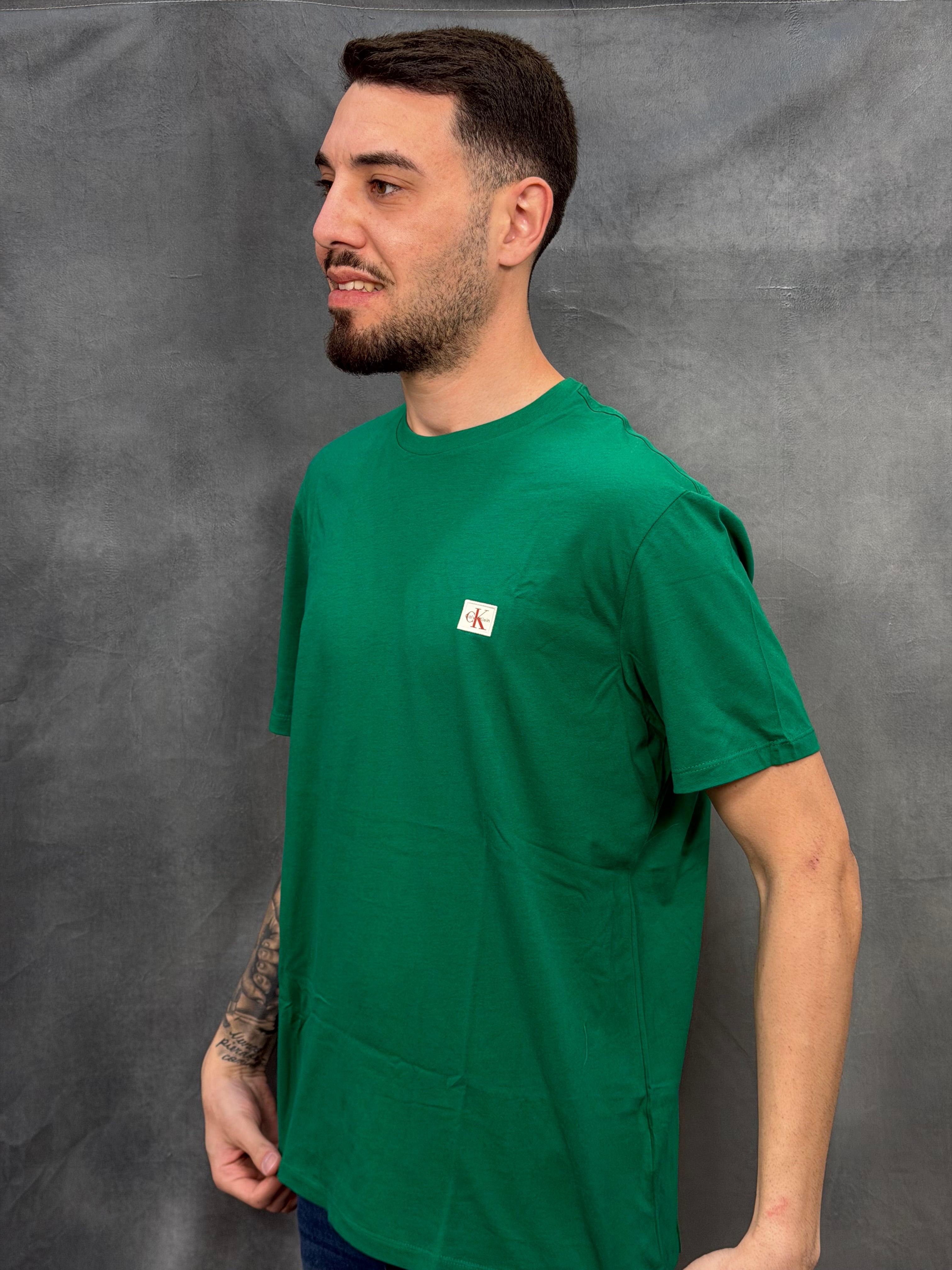 T-SHIRT CALVIN KLEIN