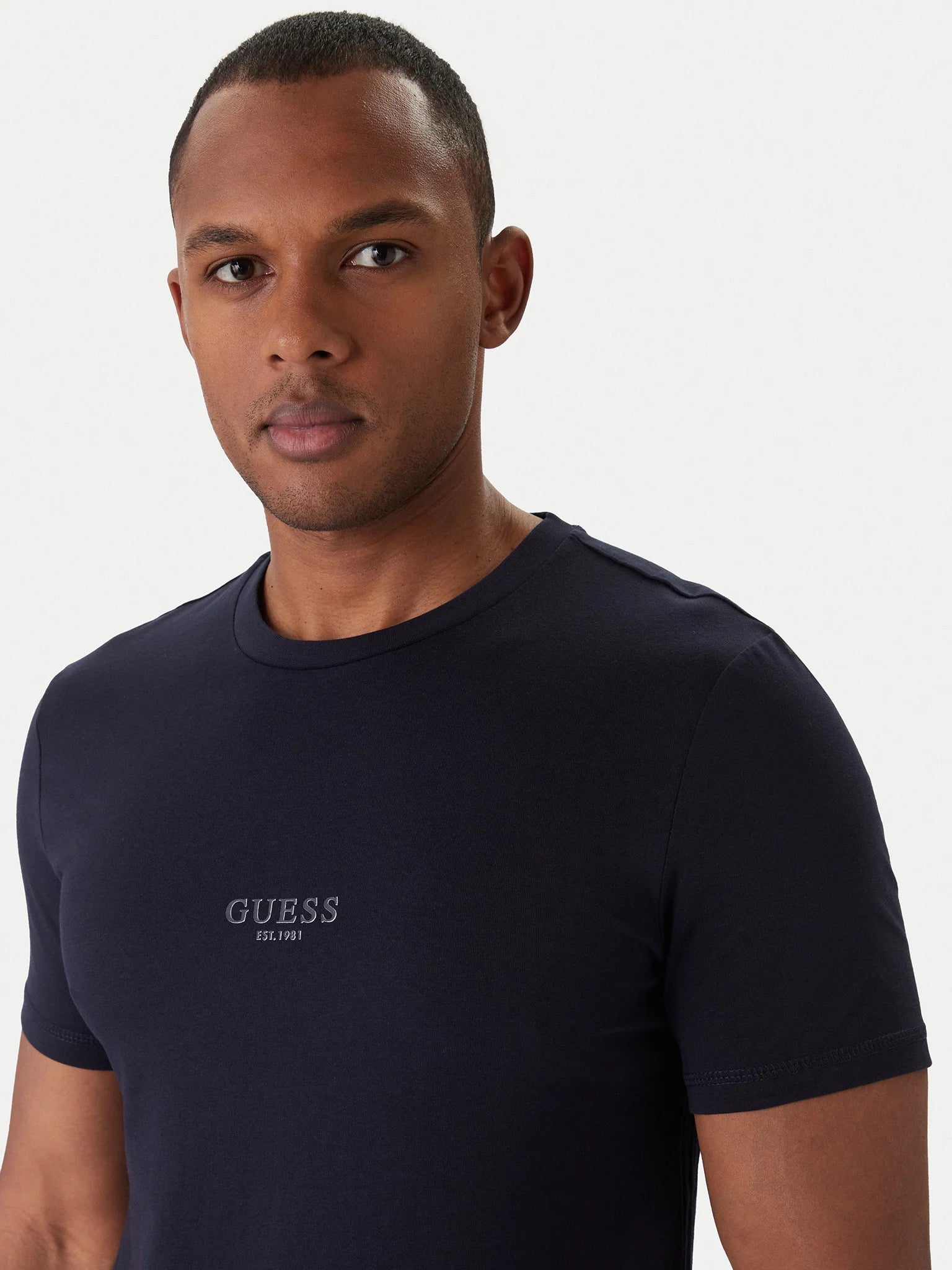 T-SHIRT GUESS