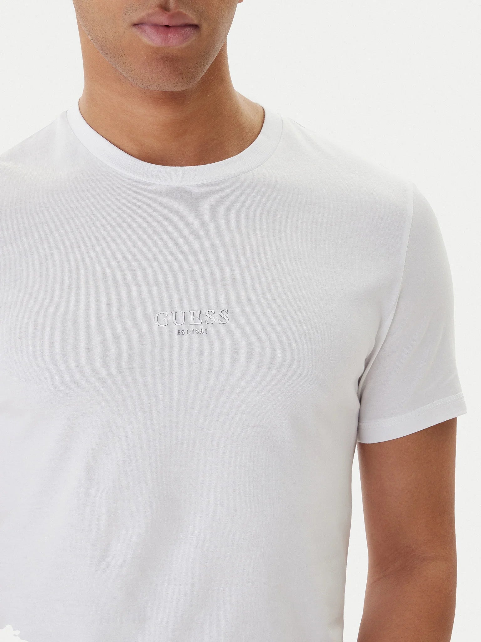 T-SHIRT GUESS
