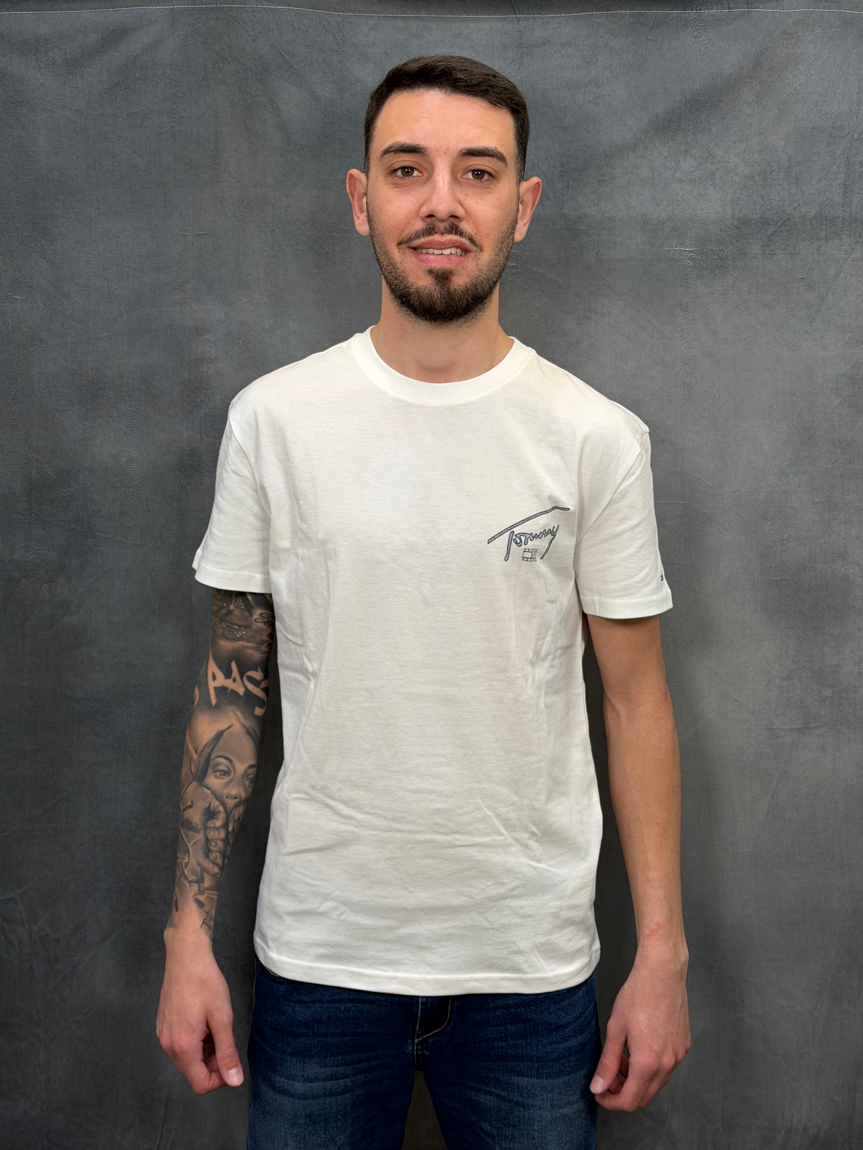 T-SHIRT TOMMY JEANS DM0DM22320
