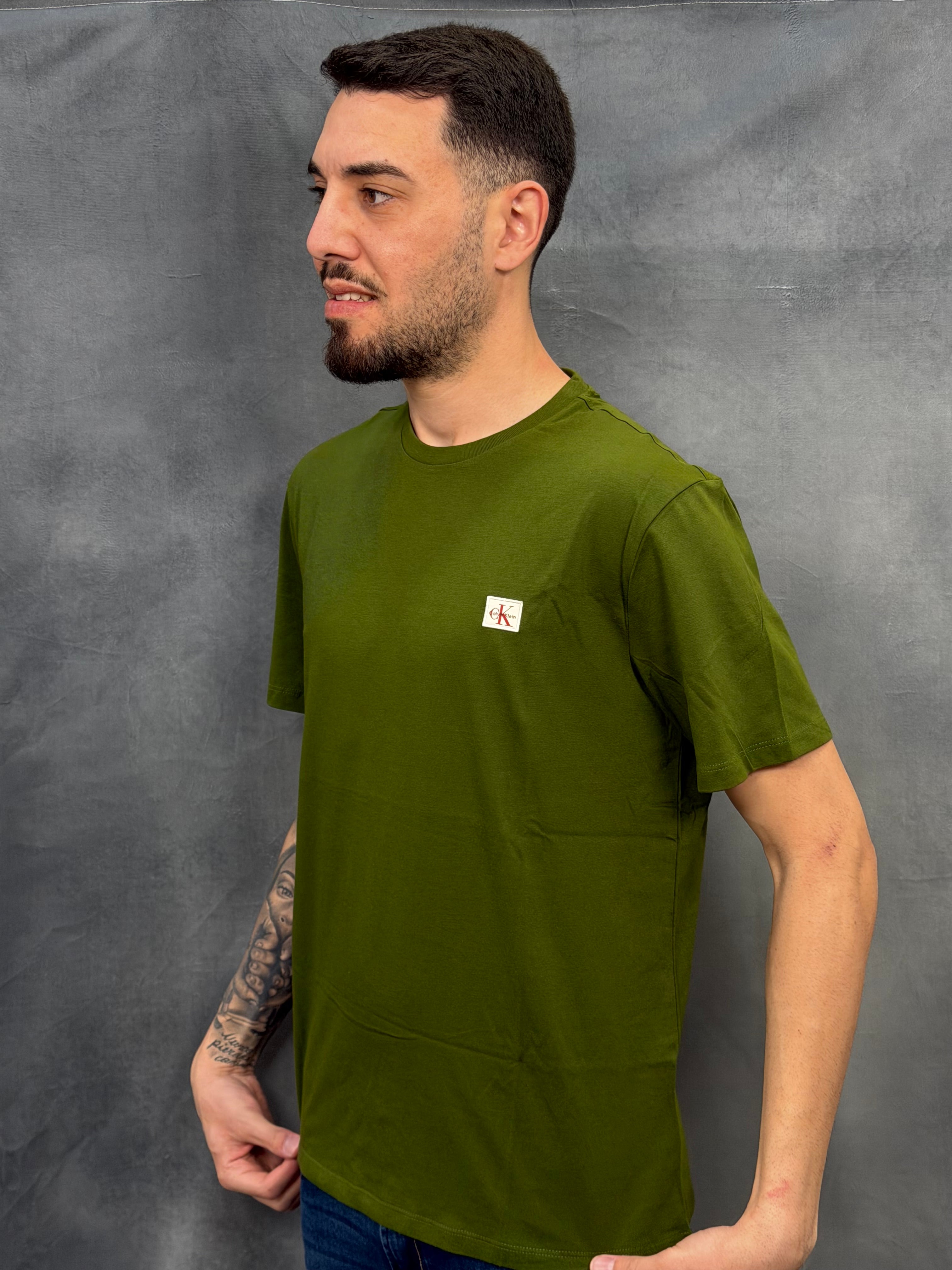 T-SHIRT CALVIN KLEIN