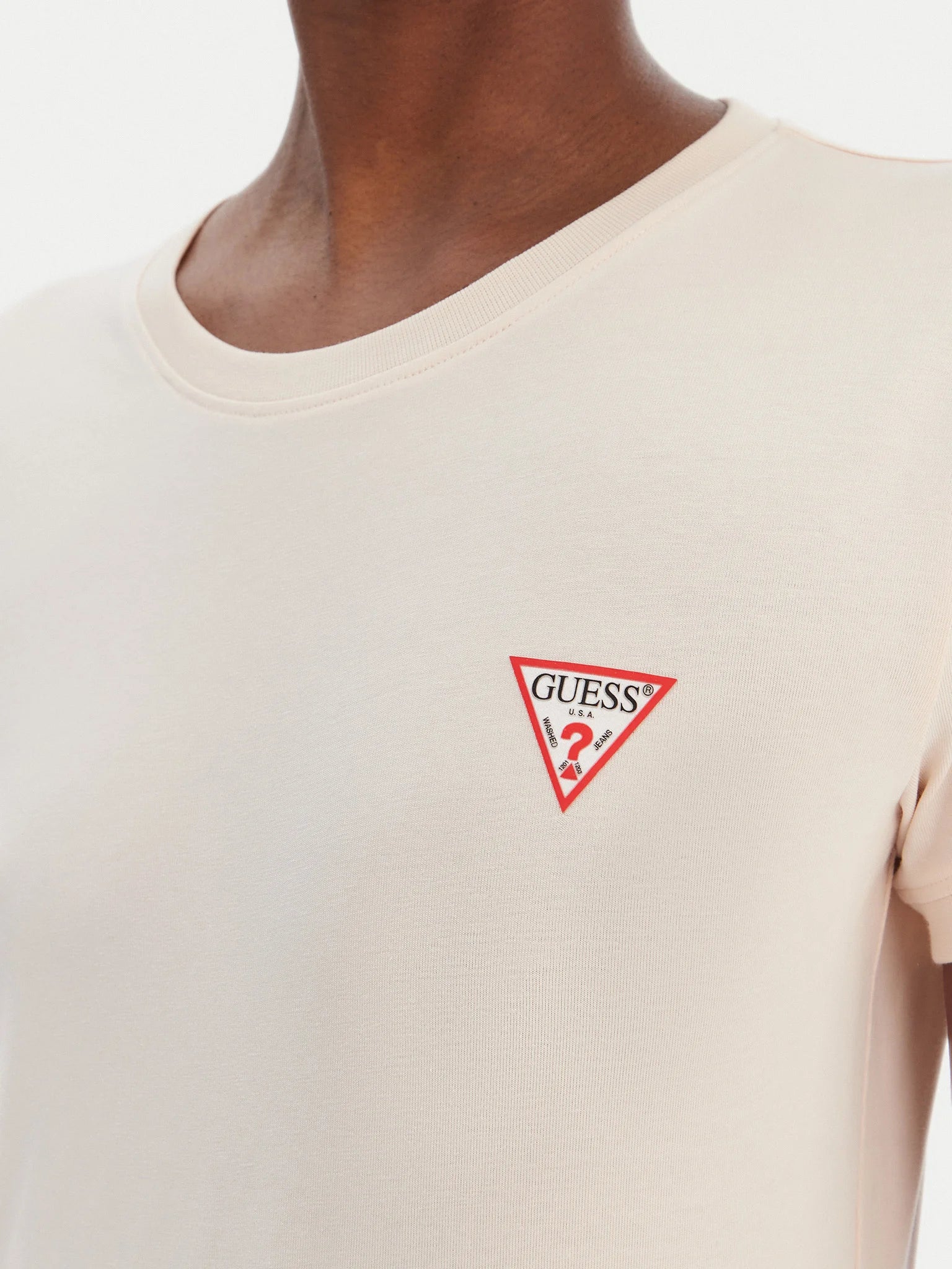 T-SHIRT GUESS