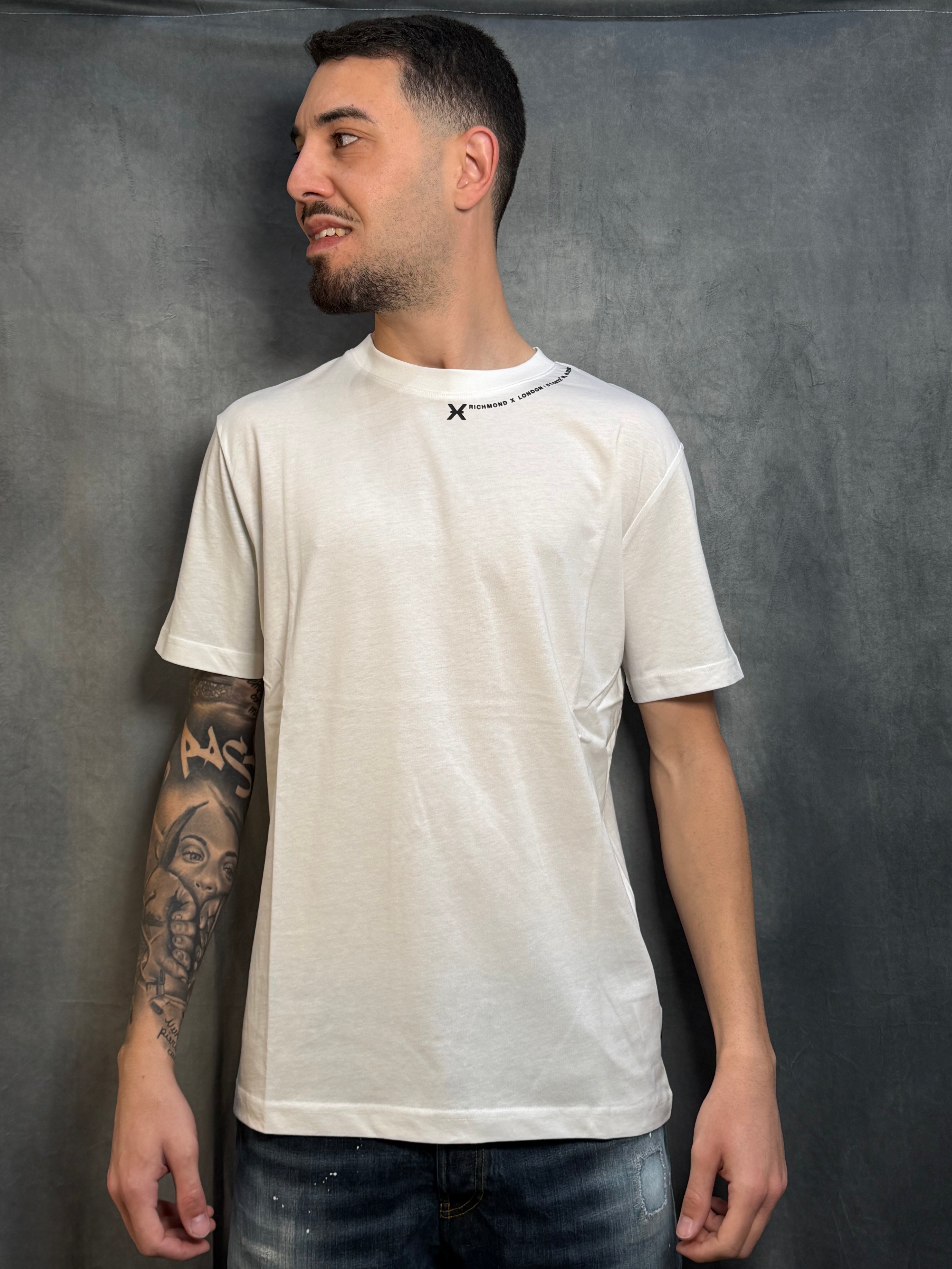 T-SHIRT JOHN RICHMOND