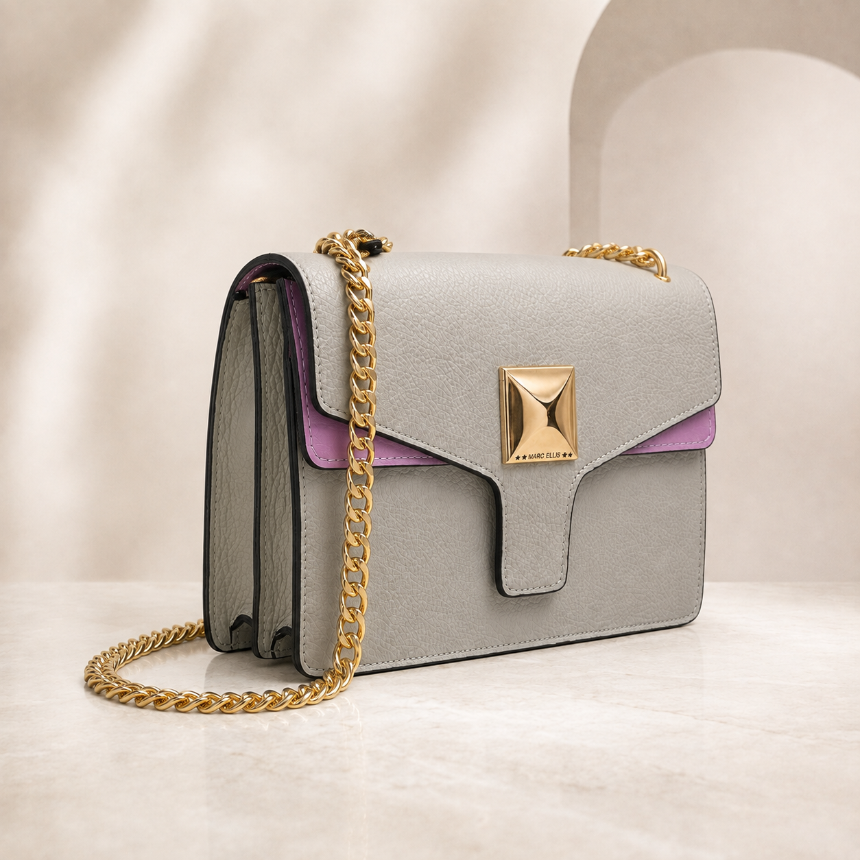 BORSA MARC ELLIS FUFFY PYRAMID