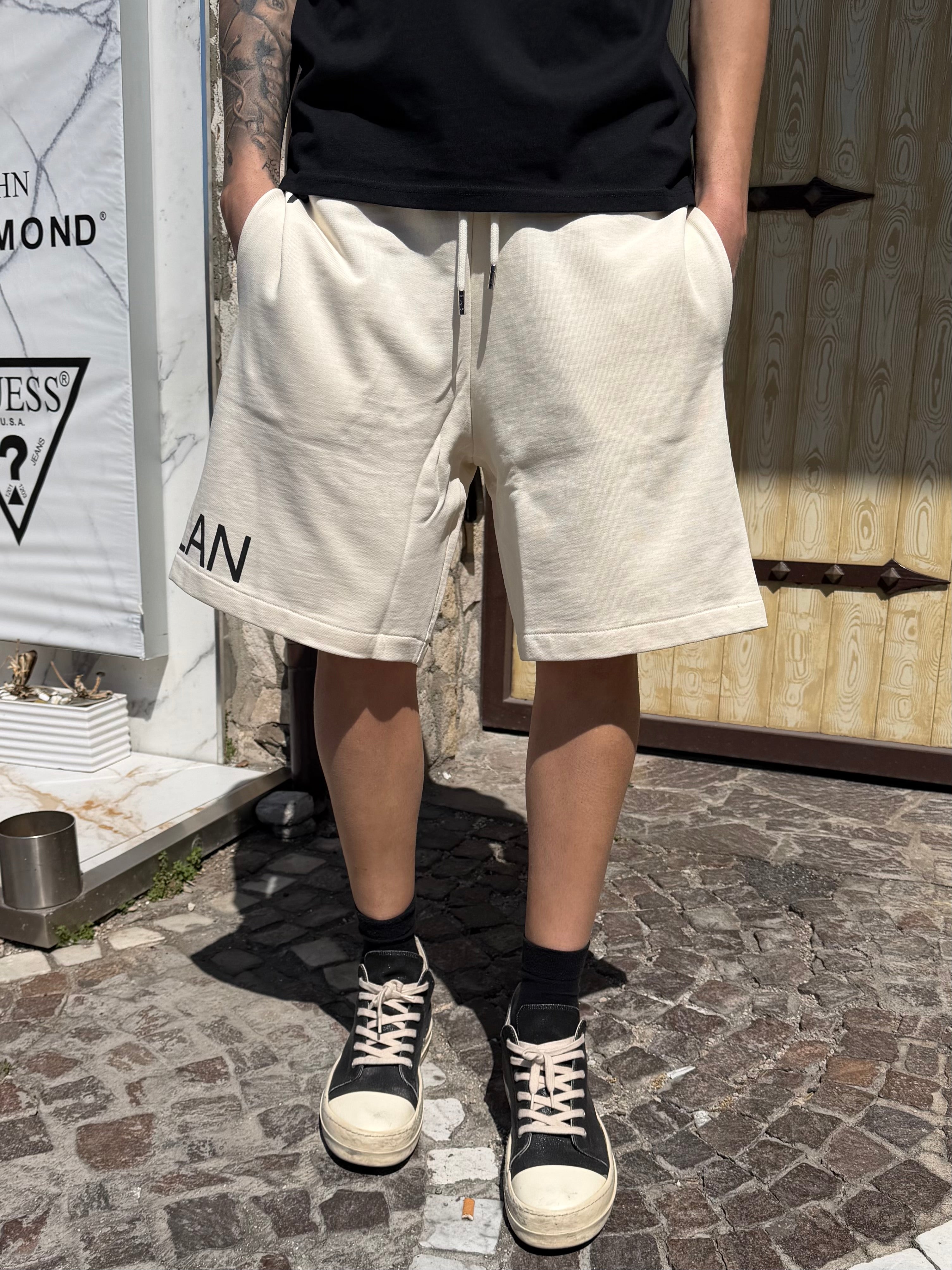 PANTALONCINO COUNTY OF MILAN