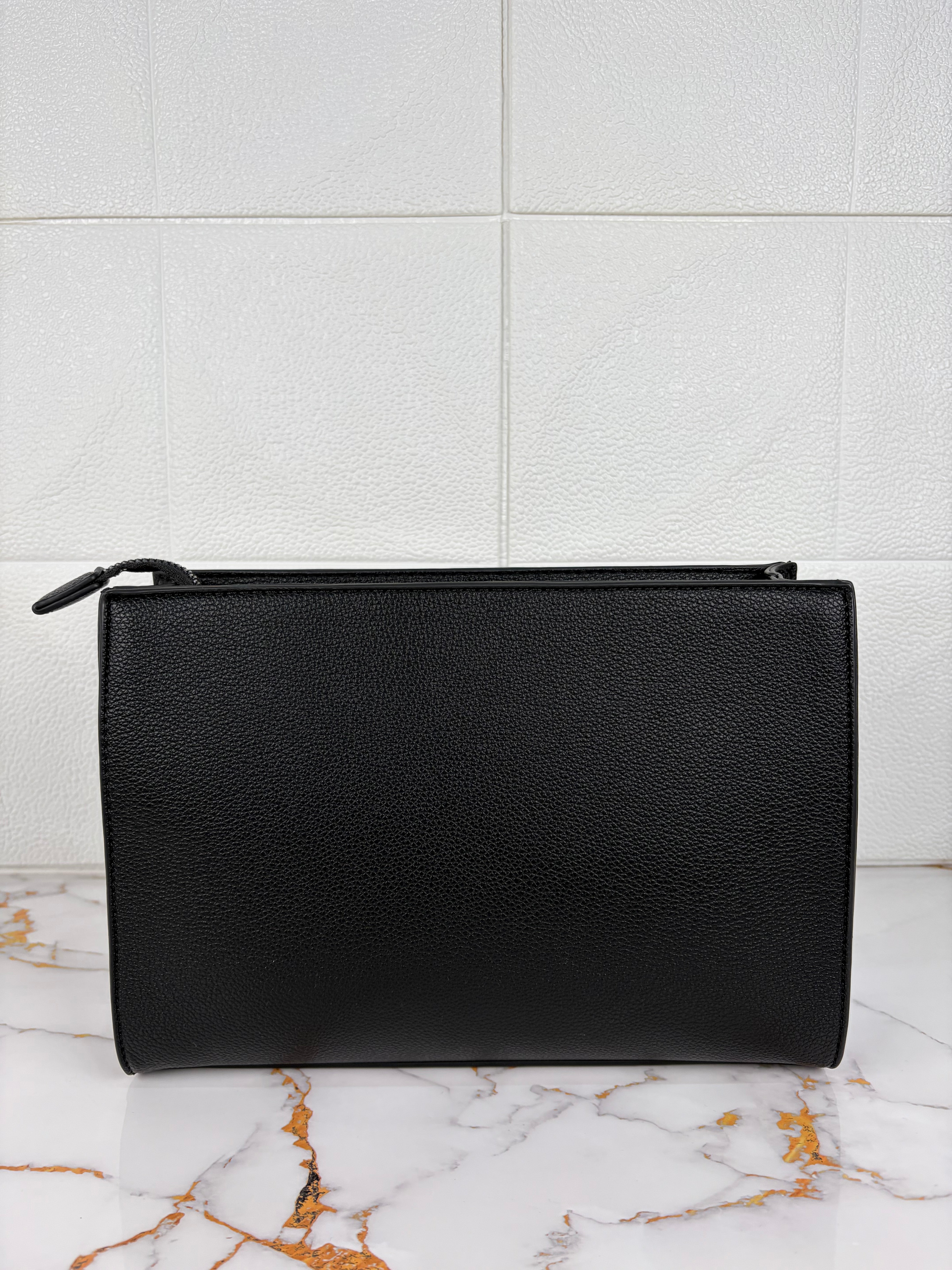 POCHETTE COUNTY OF MILAN 260345