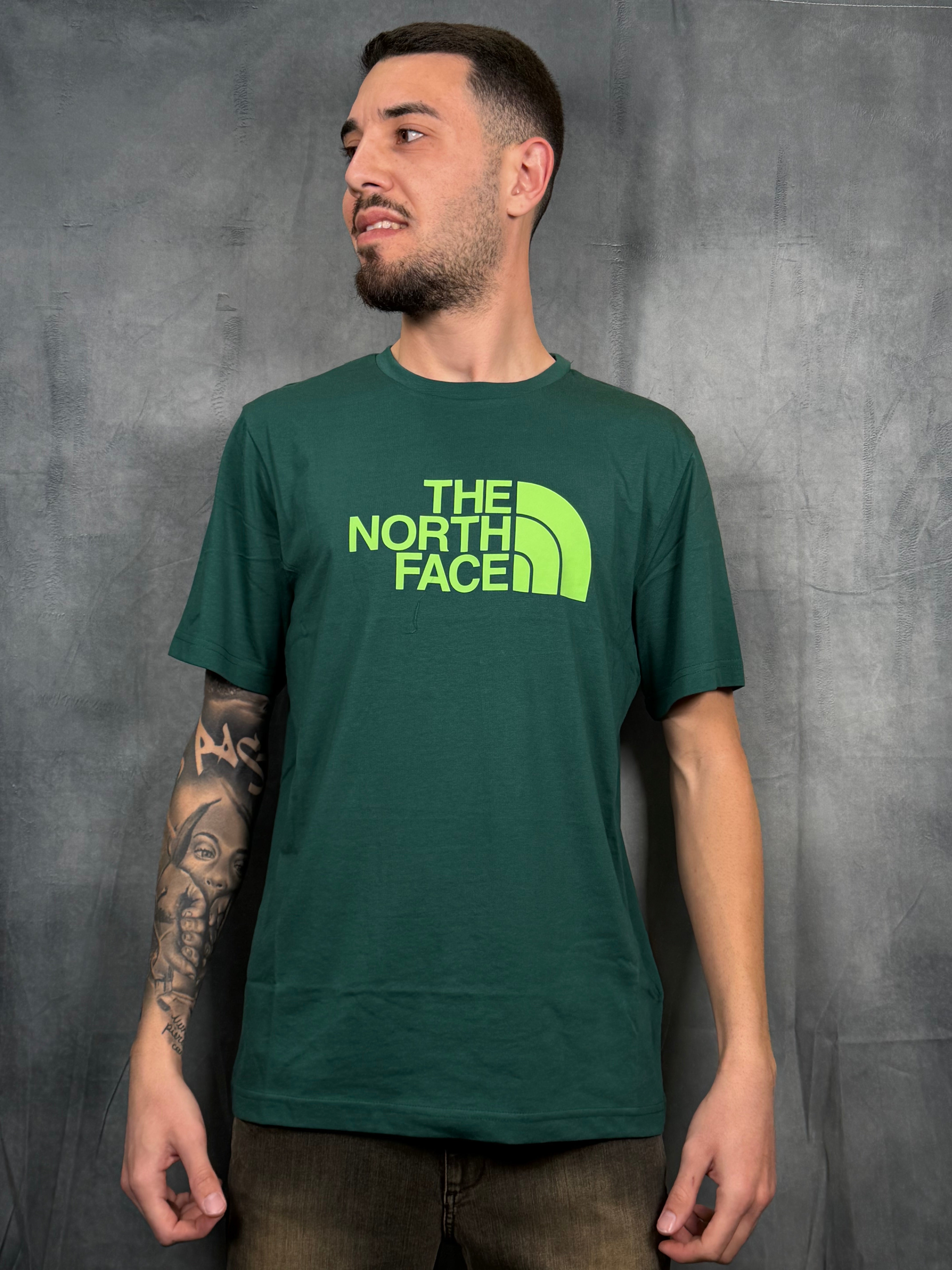 T-SHIRT THE NORTH FACE