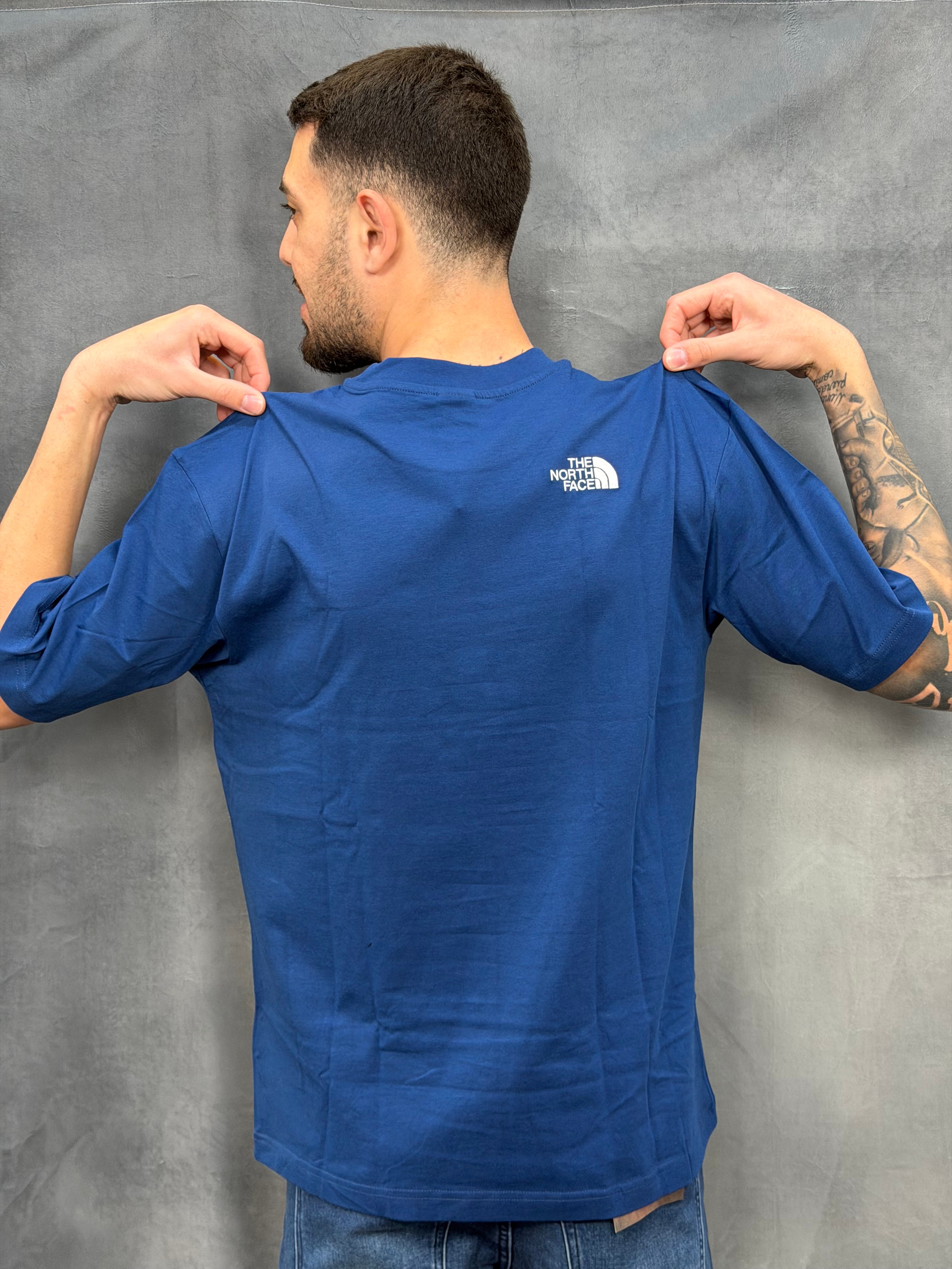 T-SHIRT THE NORTH FACE NF0A87NRD1R