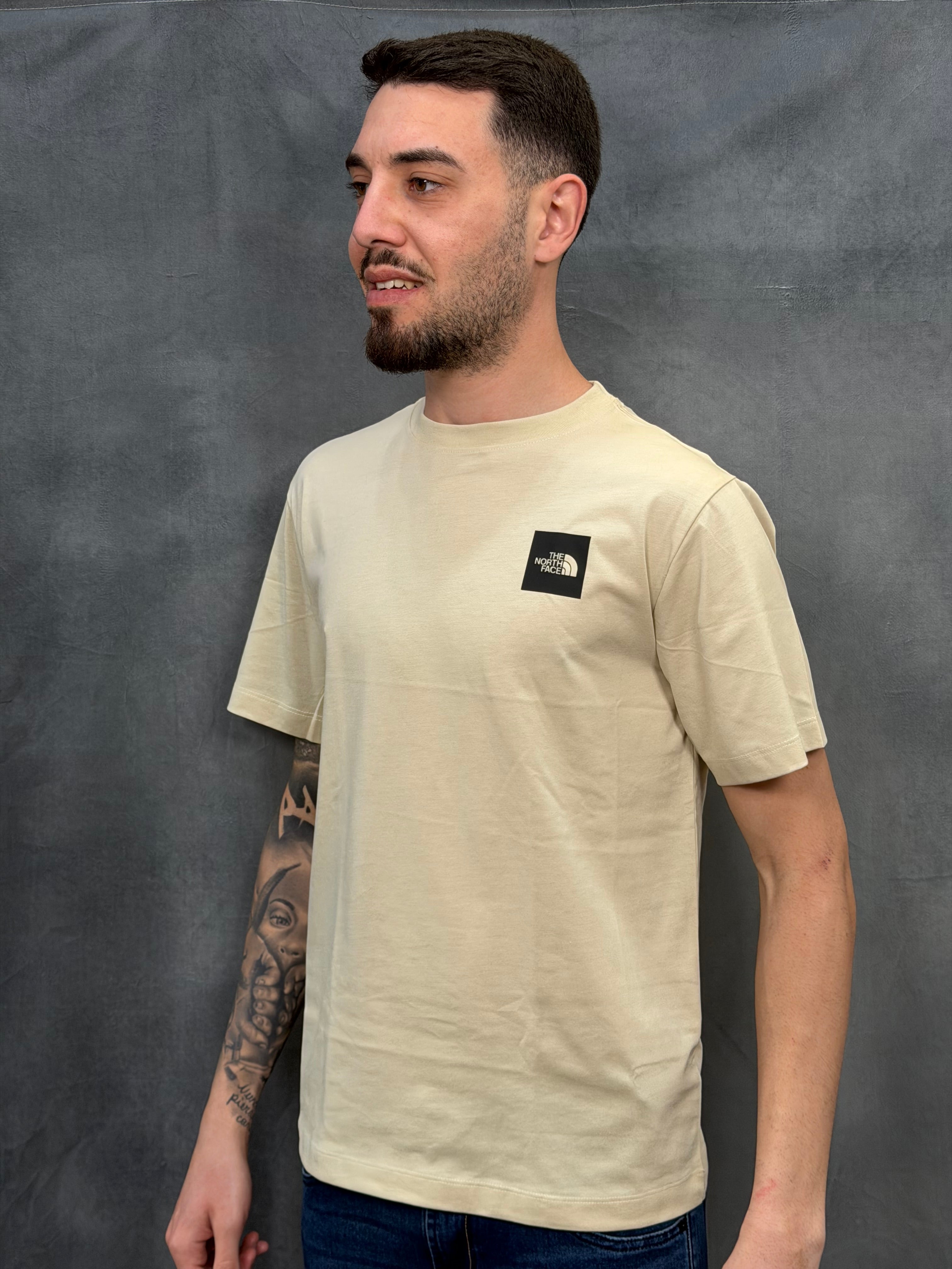 T-SHIRT THE NORTH FACE NF0A8G9CD0M