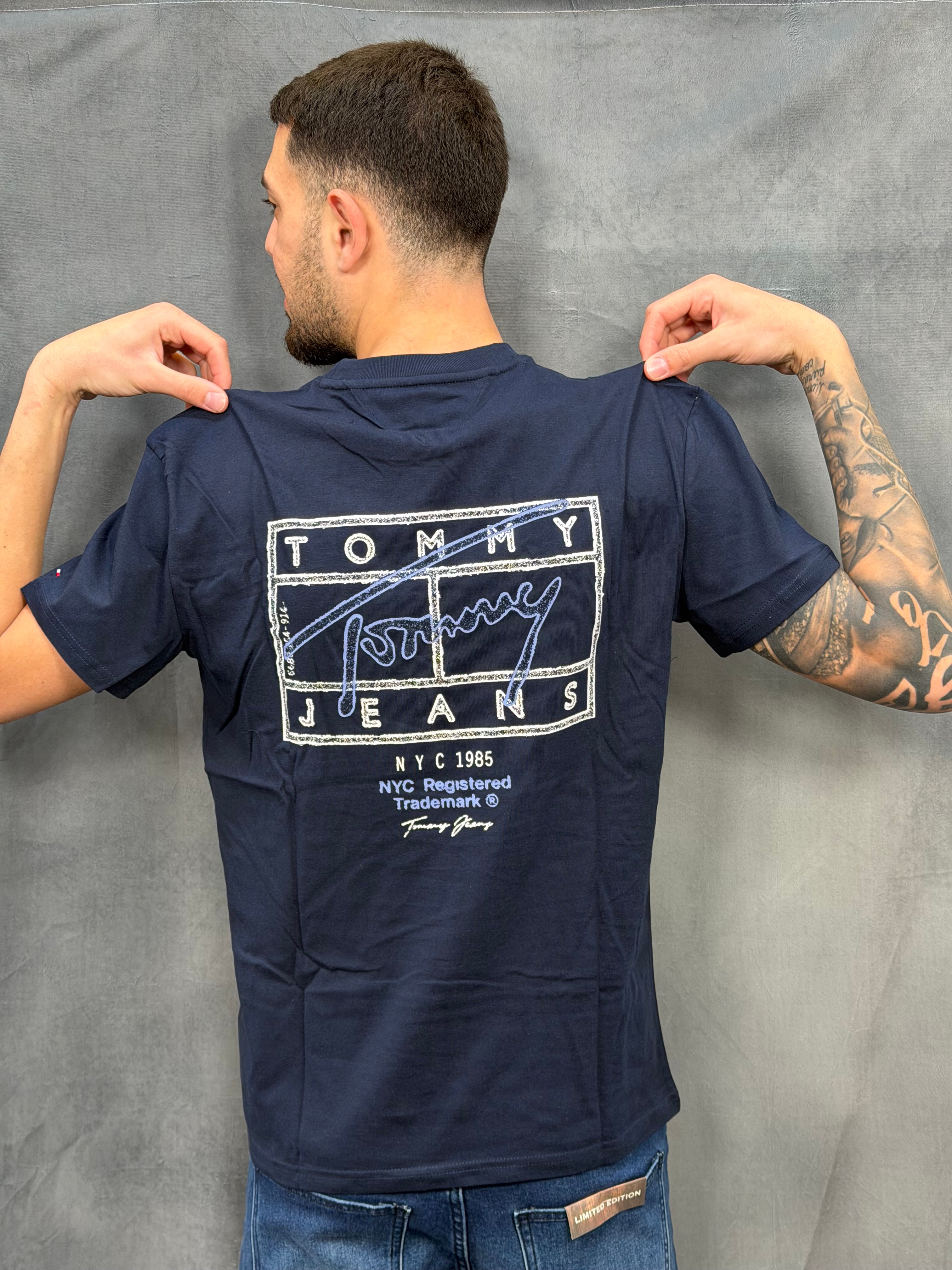 T-SHIRT TOMMY JEANS DM0DM22319