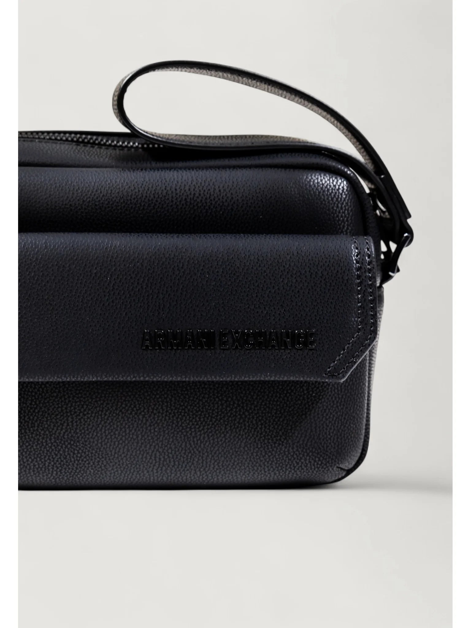 Pochette ARMANI EXCHANGE XM001998 AF17090