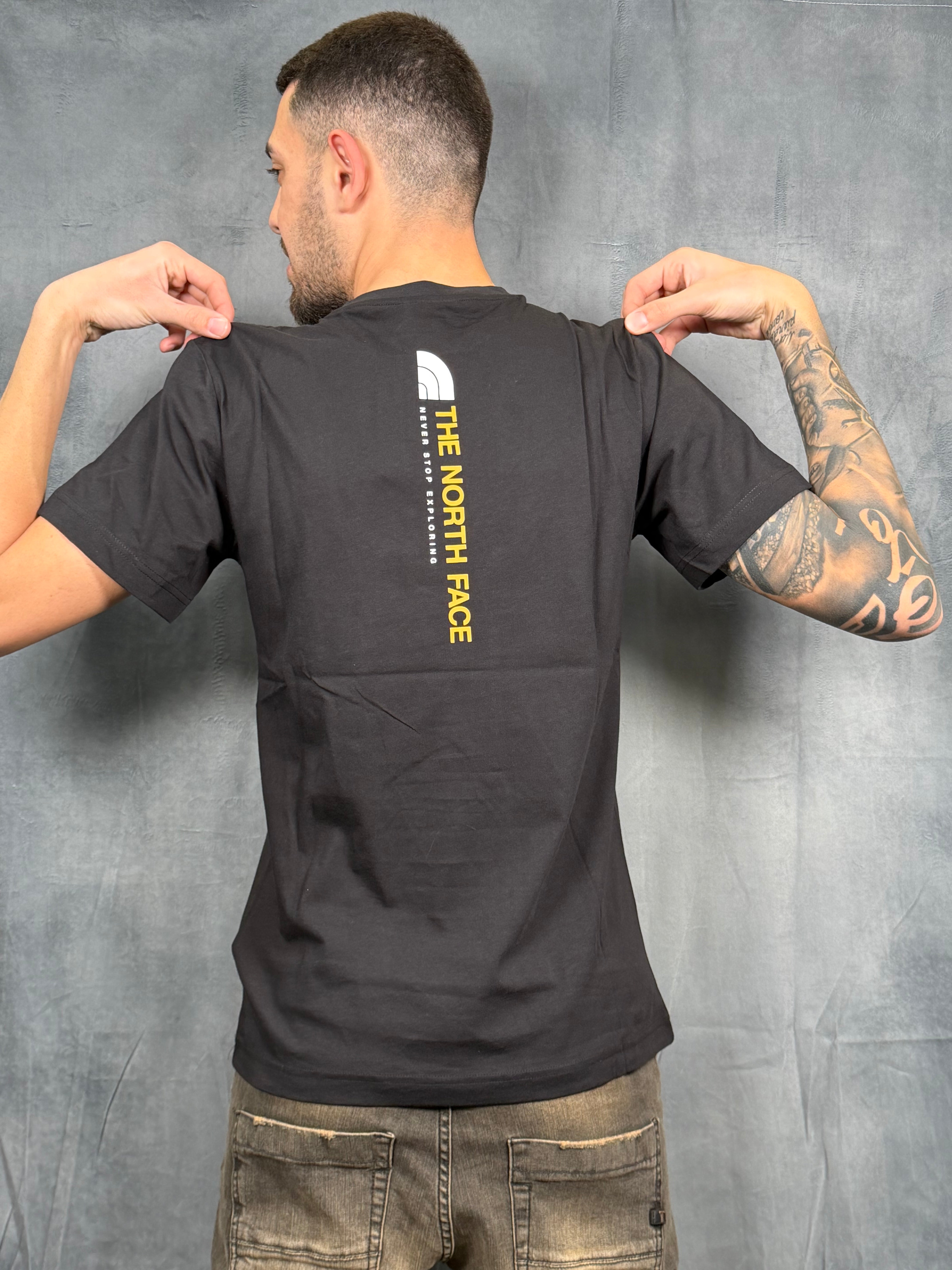 T-SHIRT THE NORTH FACE