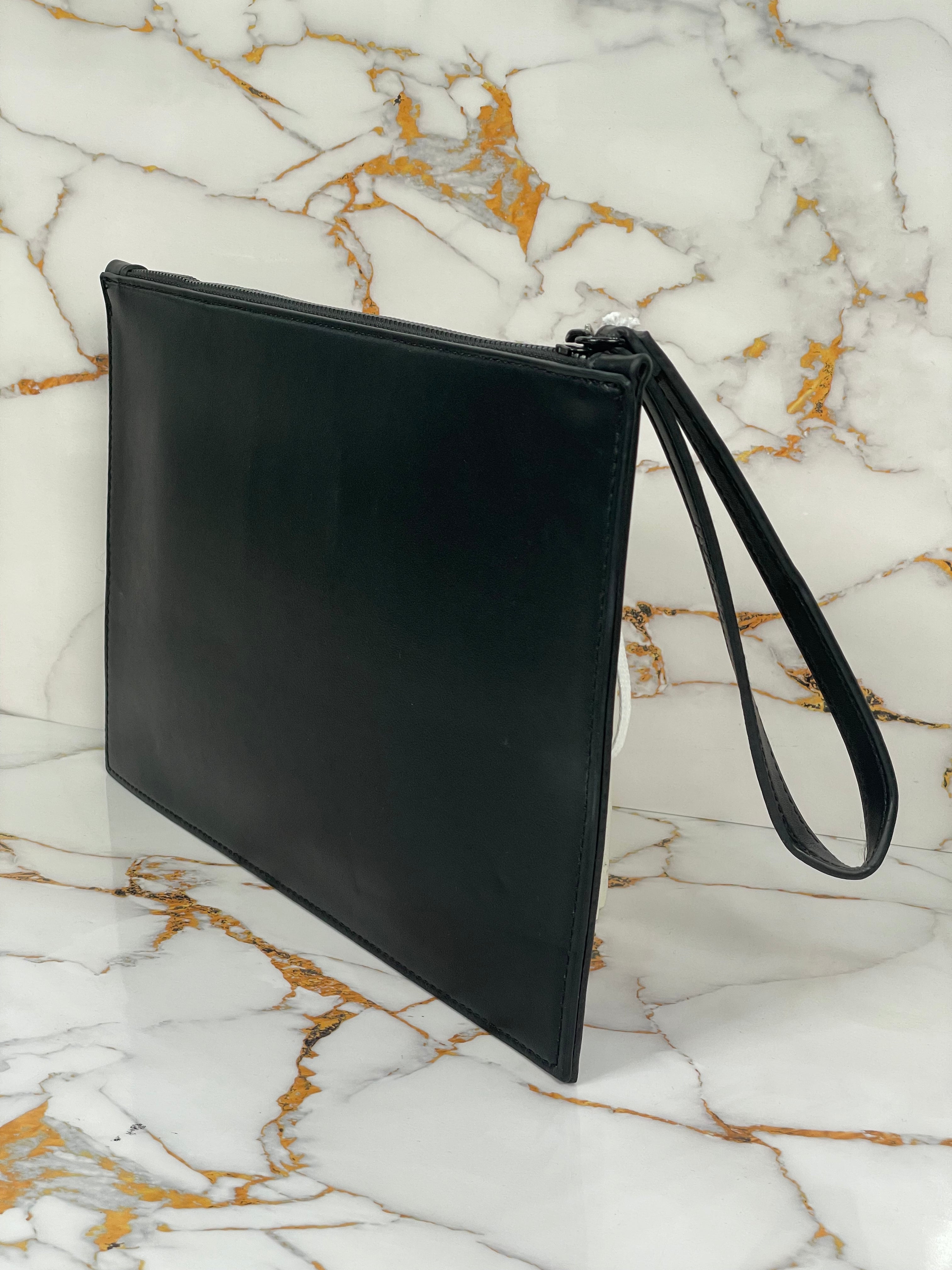 POCHETTE COUNTY OF MILAN 260331