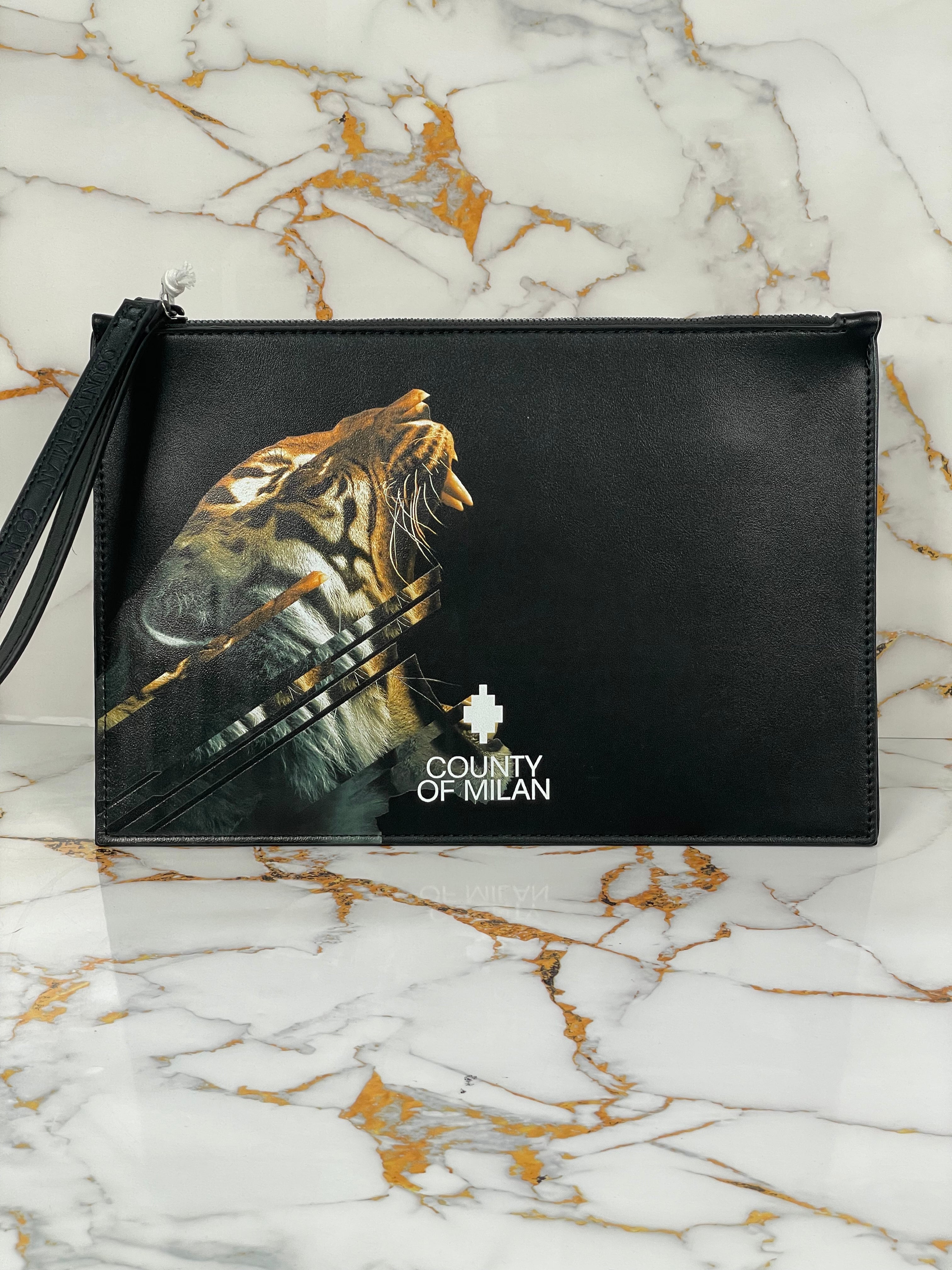 POCHETTE COUNTY OF MILAN 260337