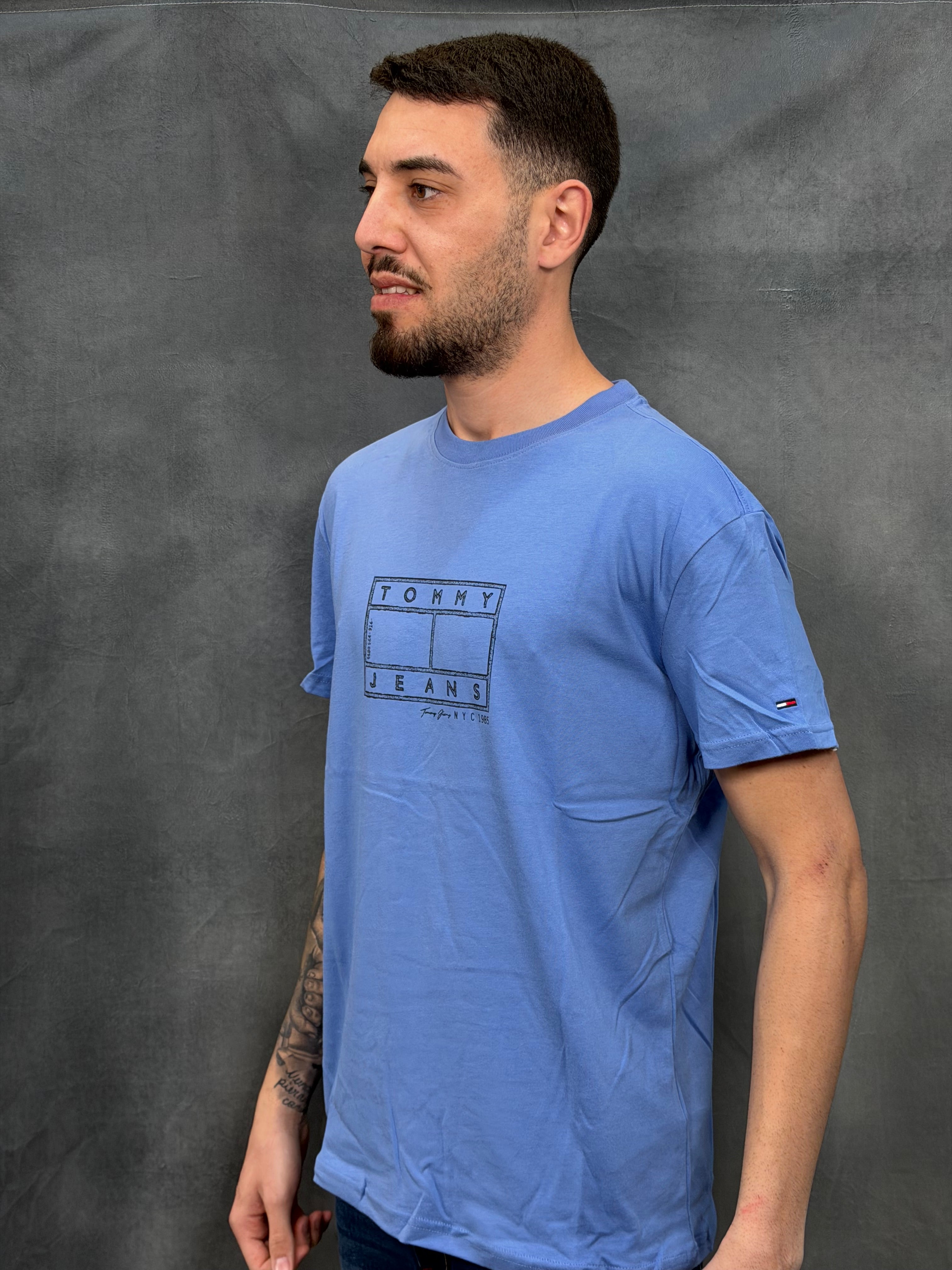T-SHIRT TOMMY JEANS DM0DM22317