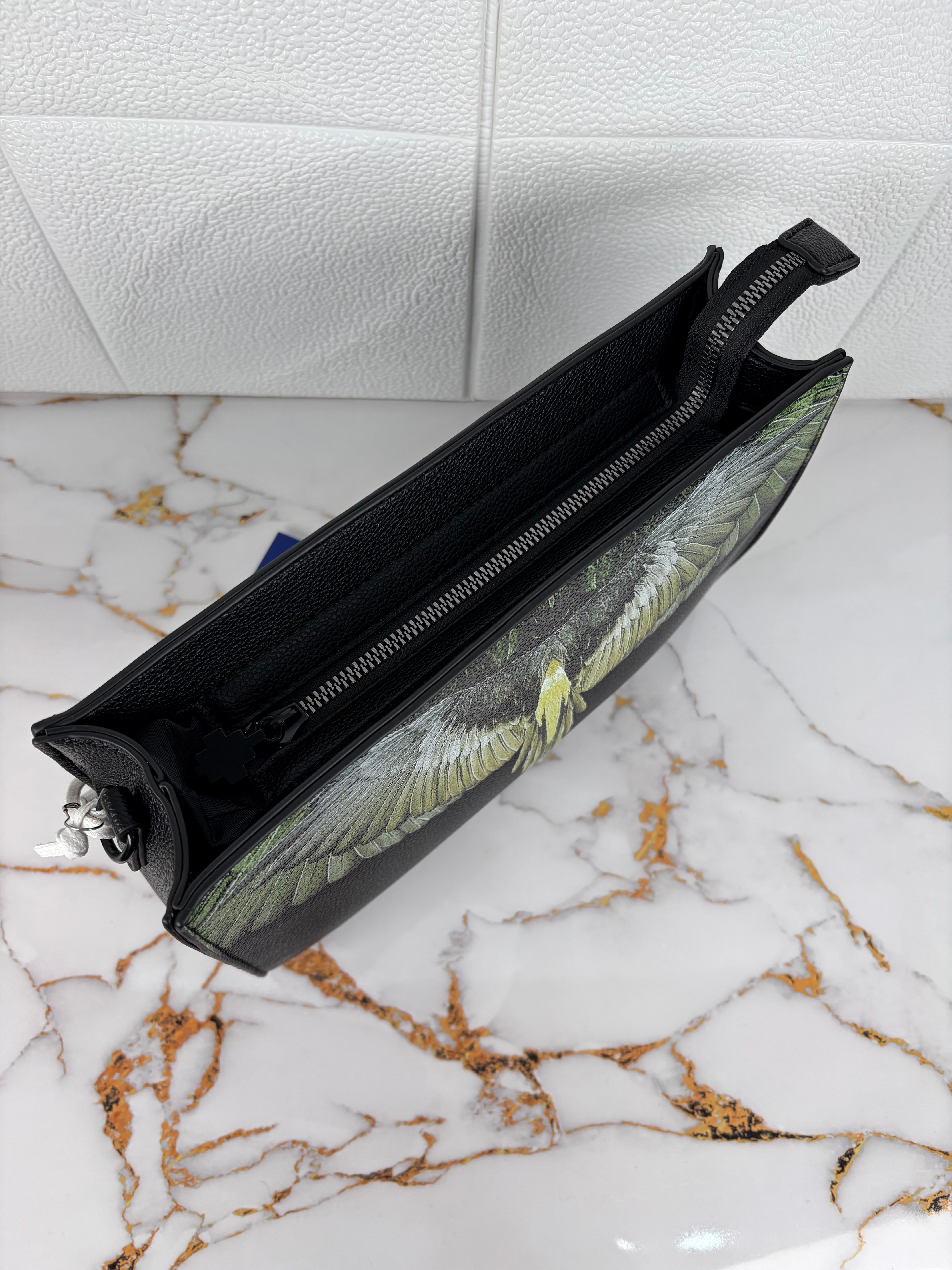 POCHETTE COUNTY OF MILAN 260349