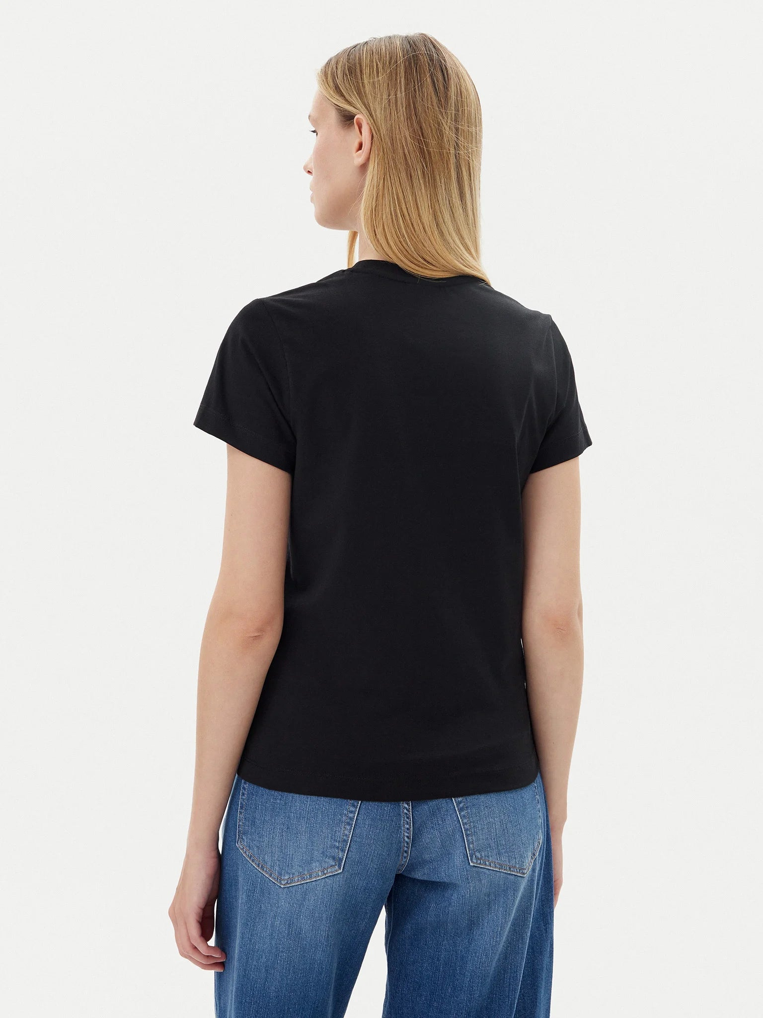 T-SHIRT GUESS