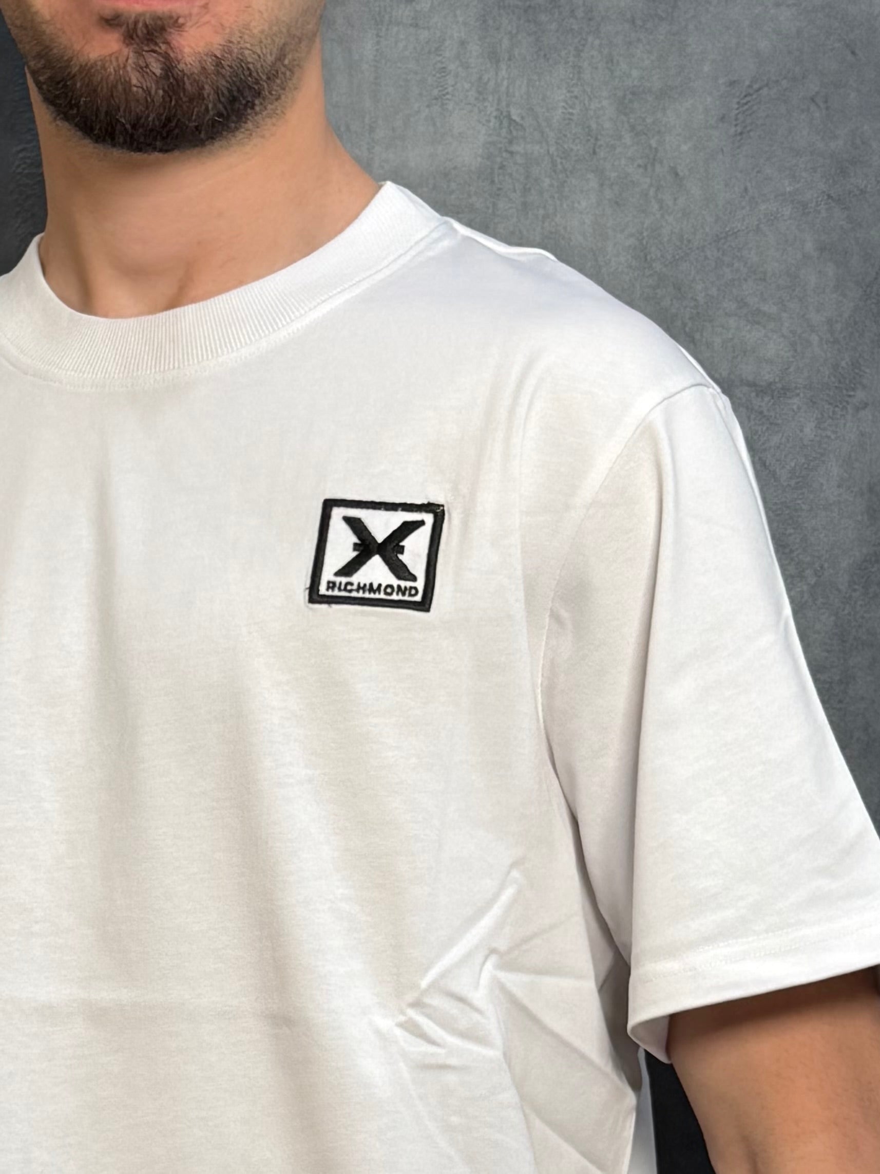 T-SHIRT JOHN RICHMOND