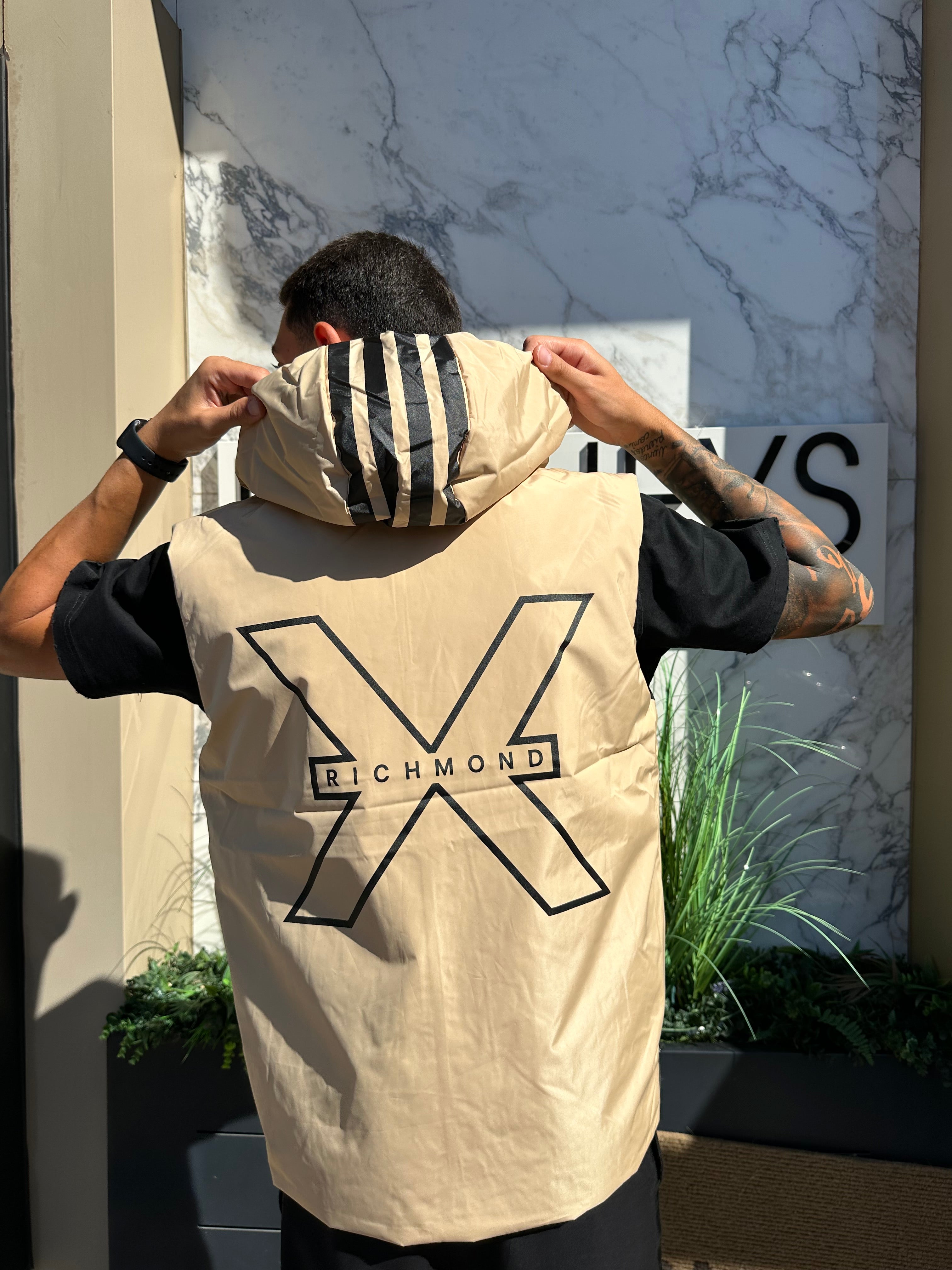 Smanicato JOHN RICHMOND UMA25153GT