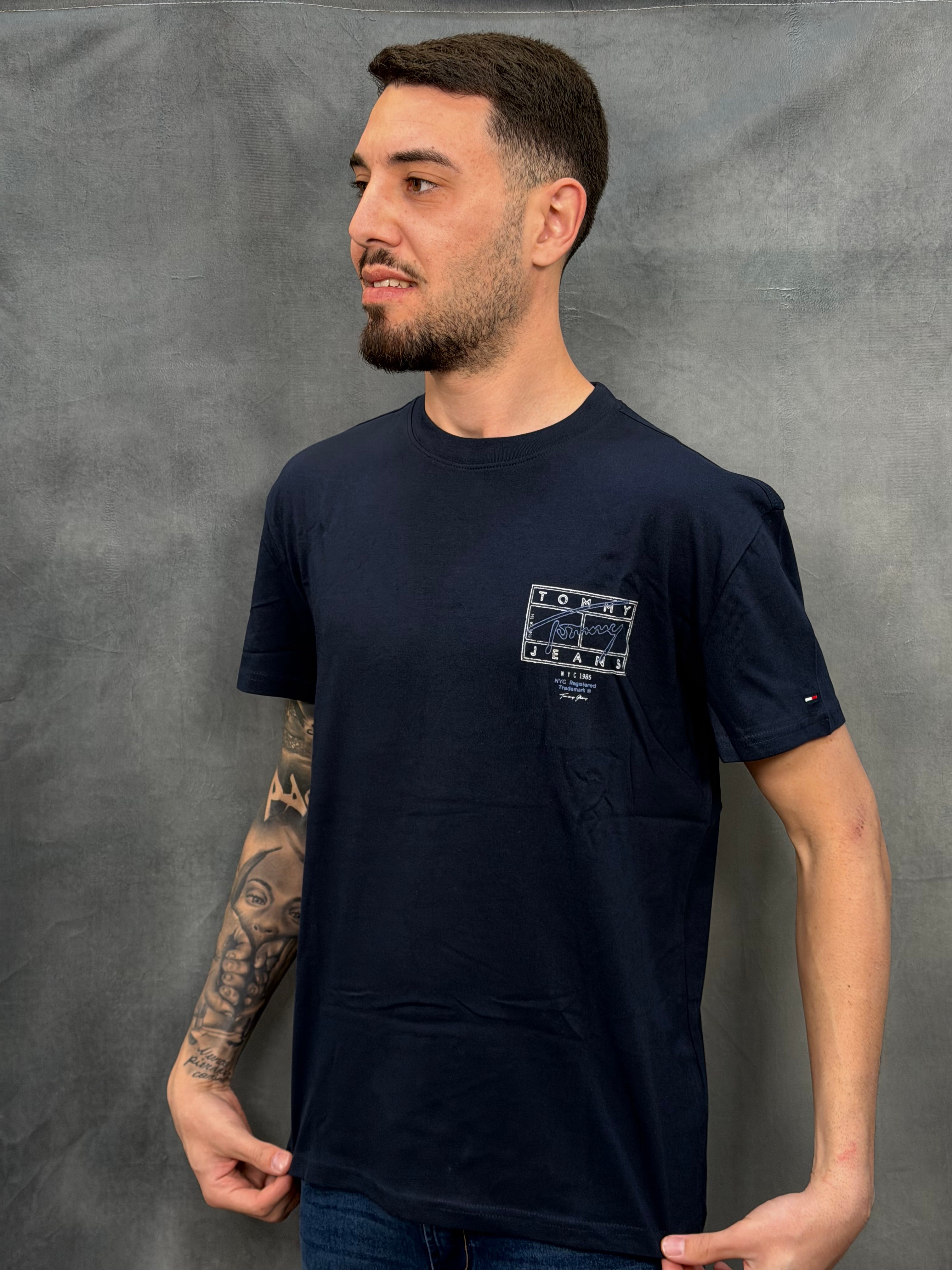 T-SHIRT TOMMY JEANS DM0DM22319