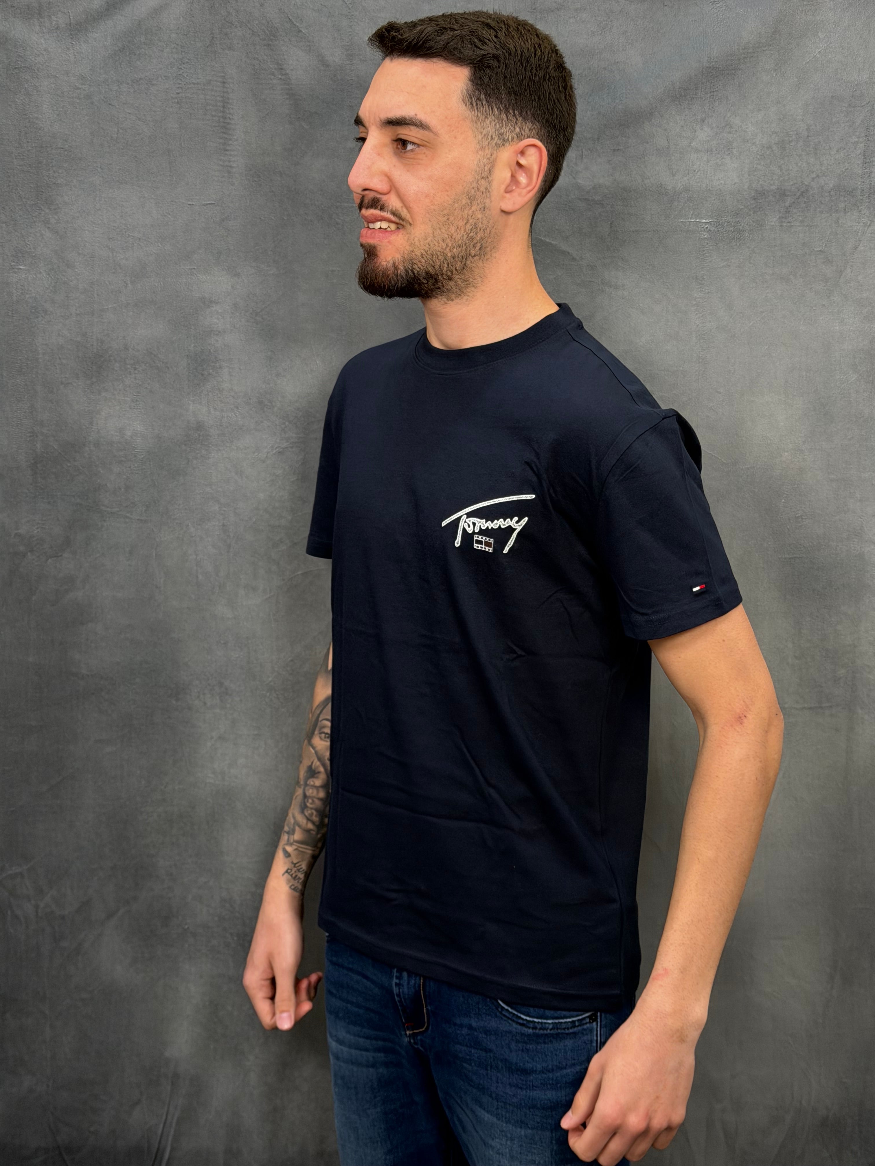 T-SHIRT TOMMY JEANS DM0DM22320