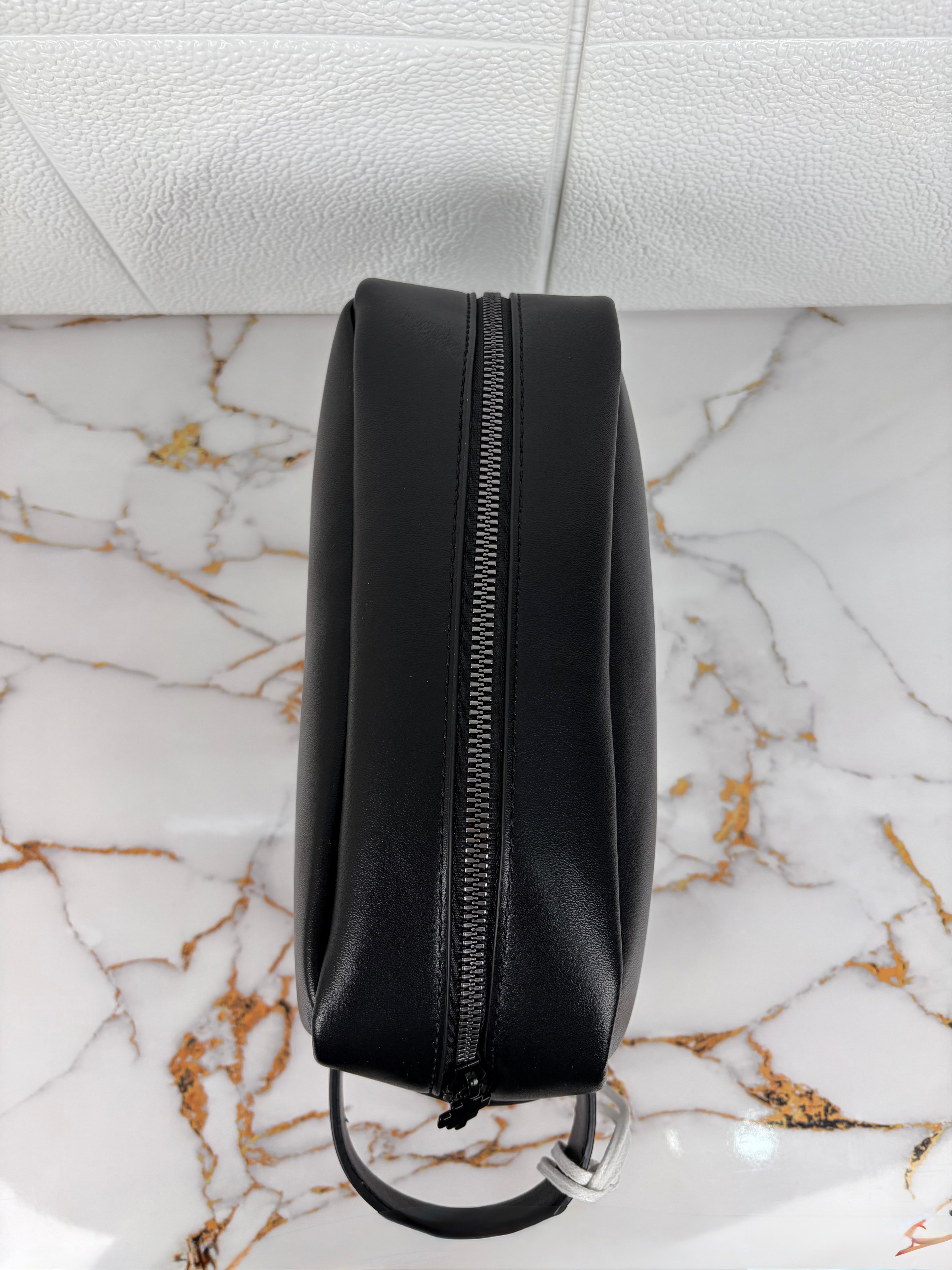 POCHETTE COUNTY OF MILAN 260354