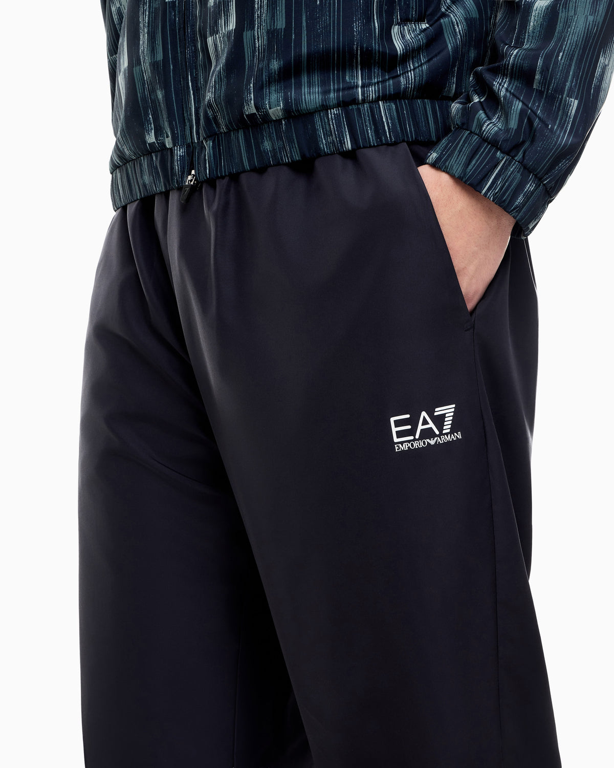 TUTA EA7 7M002505 AF12948