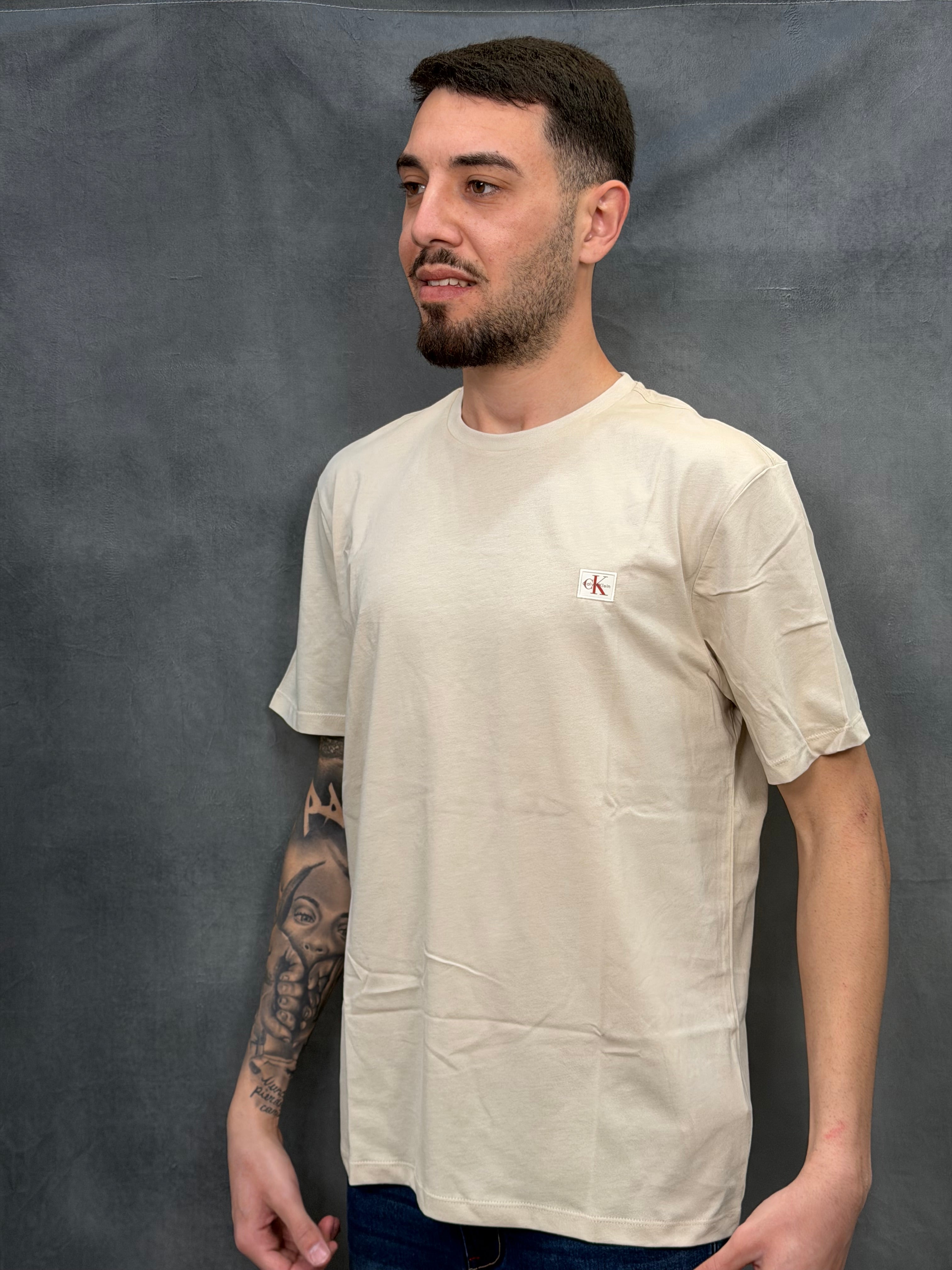T-SHIRT CALVIN KLEIN