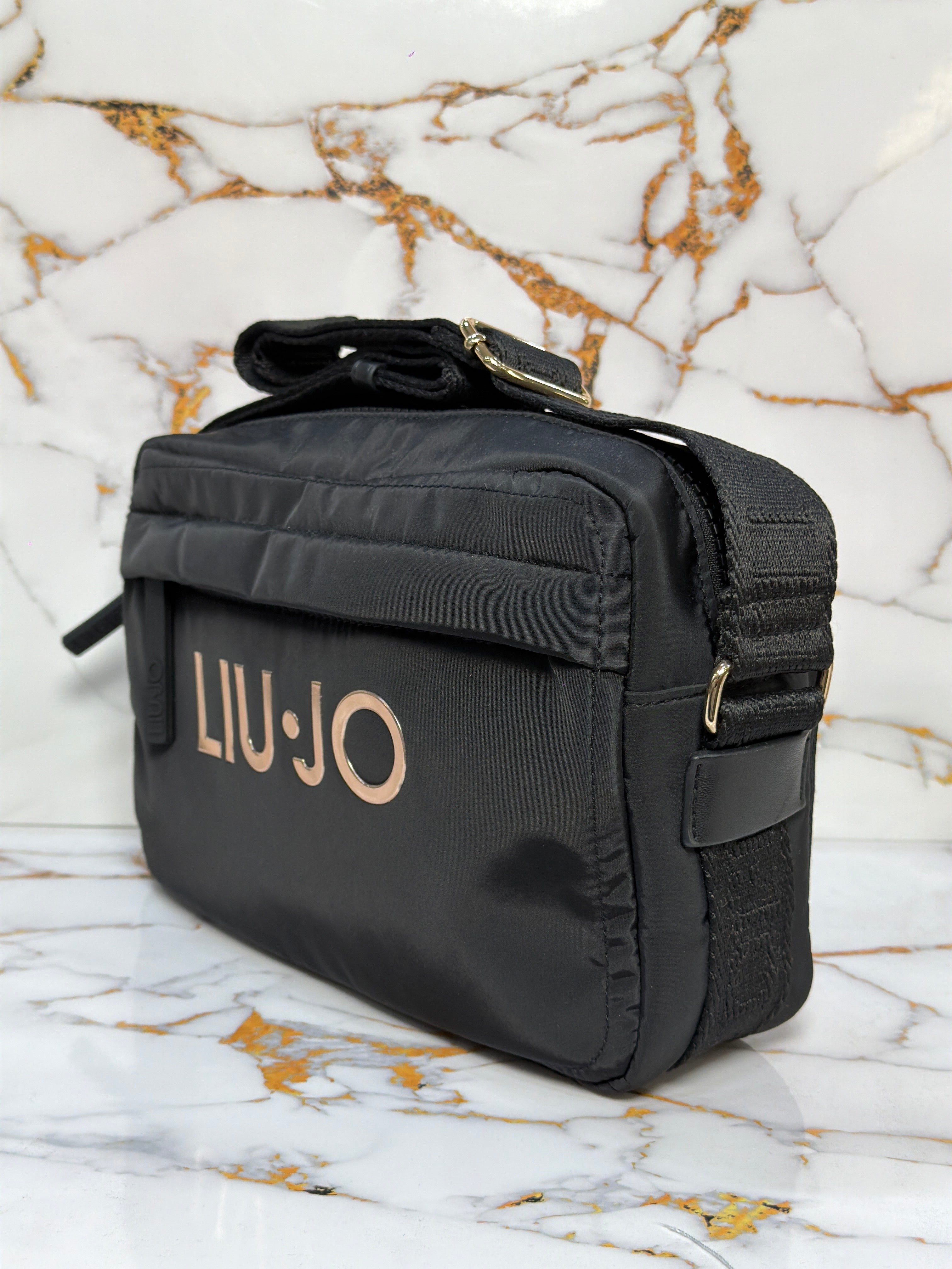 Borsa LIU•JO
