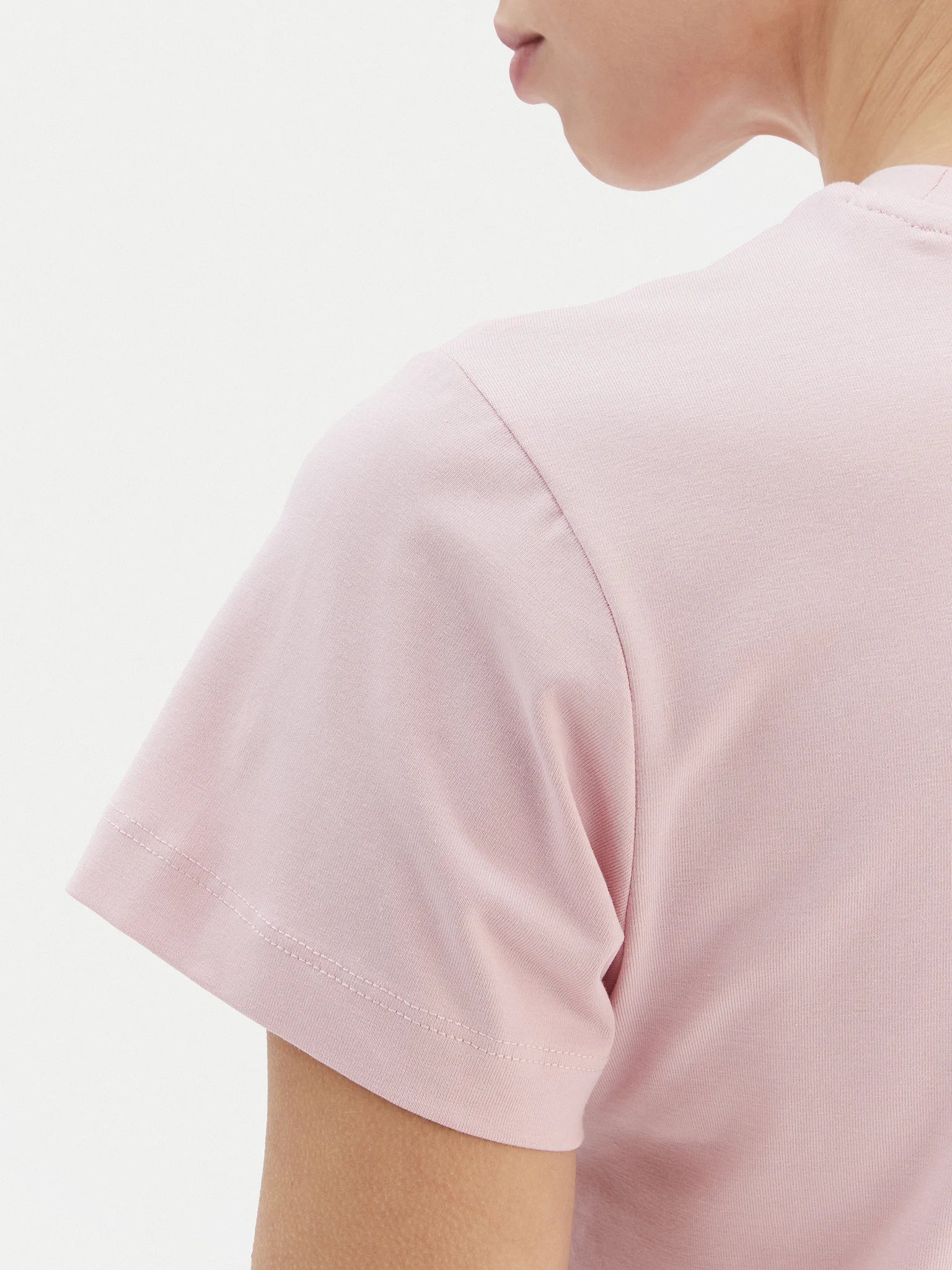 T-SHIRT GUESS