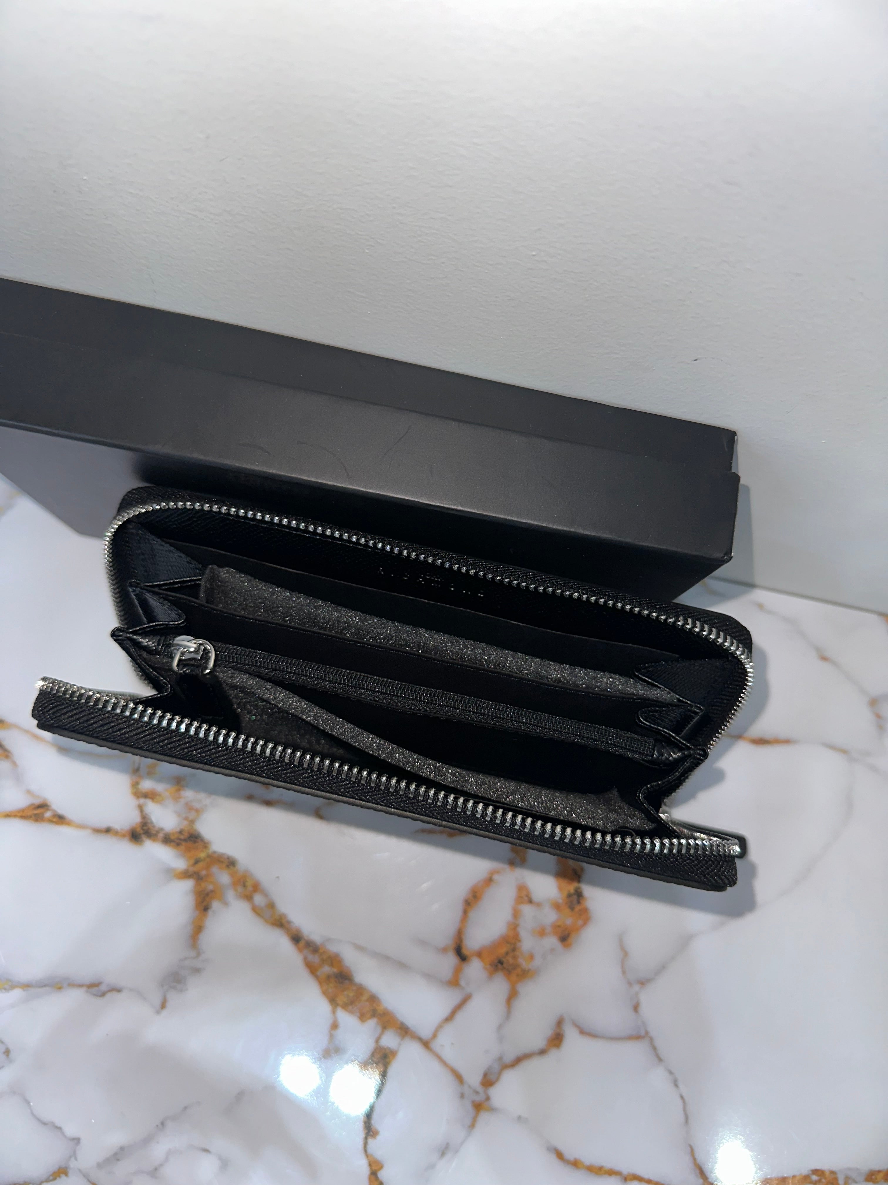 Portafoglio JOHN RICHMOND