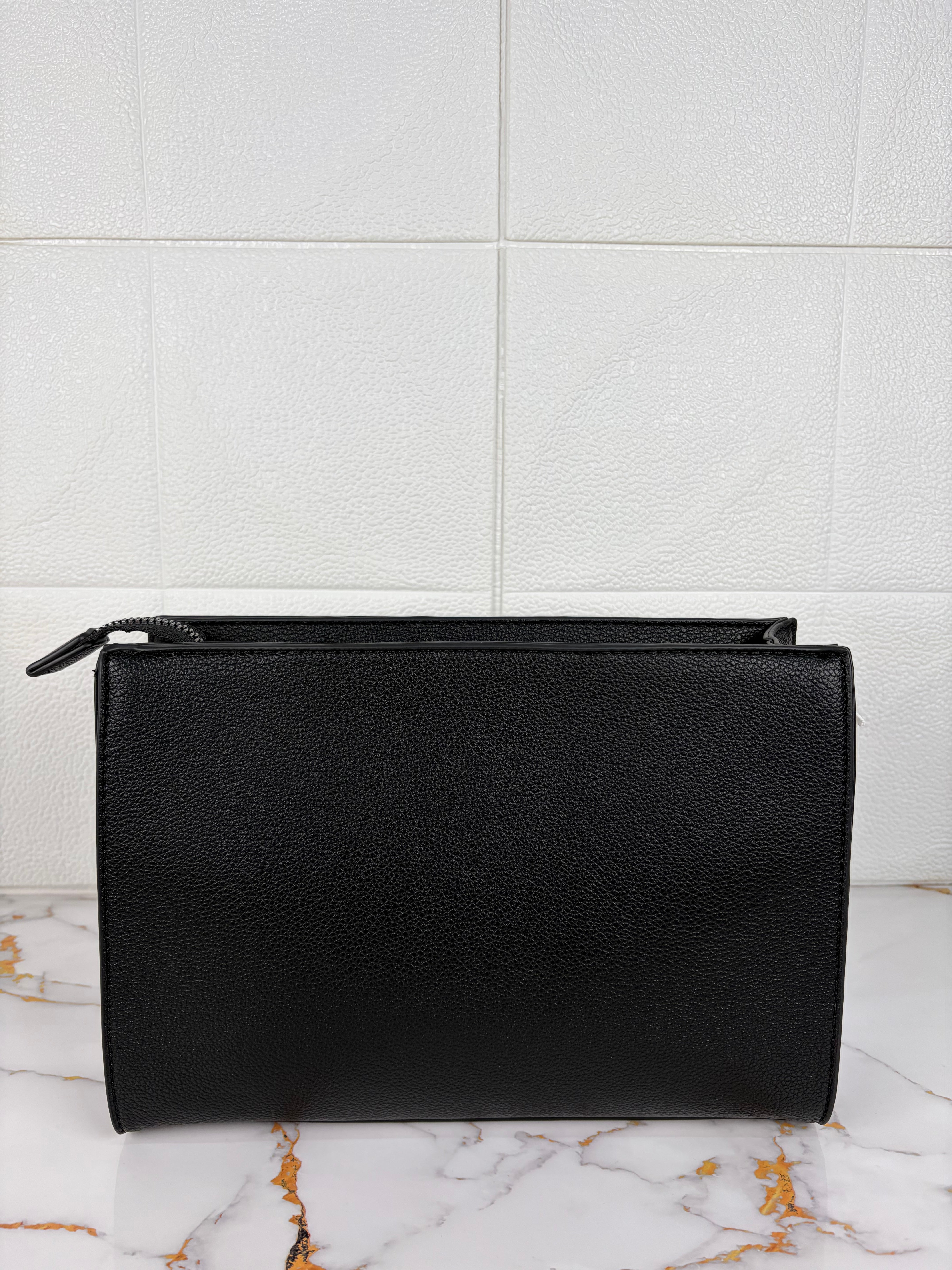 POCHETTE COUNTY OF MILAN 260349