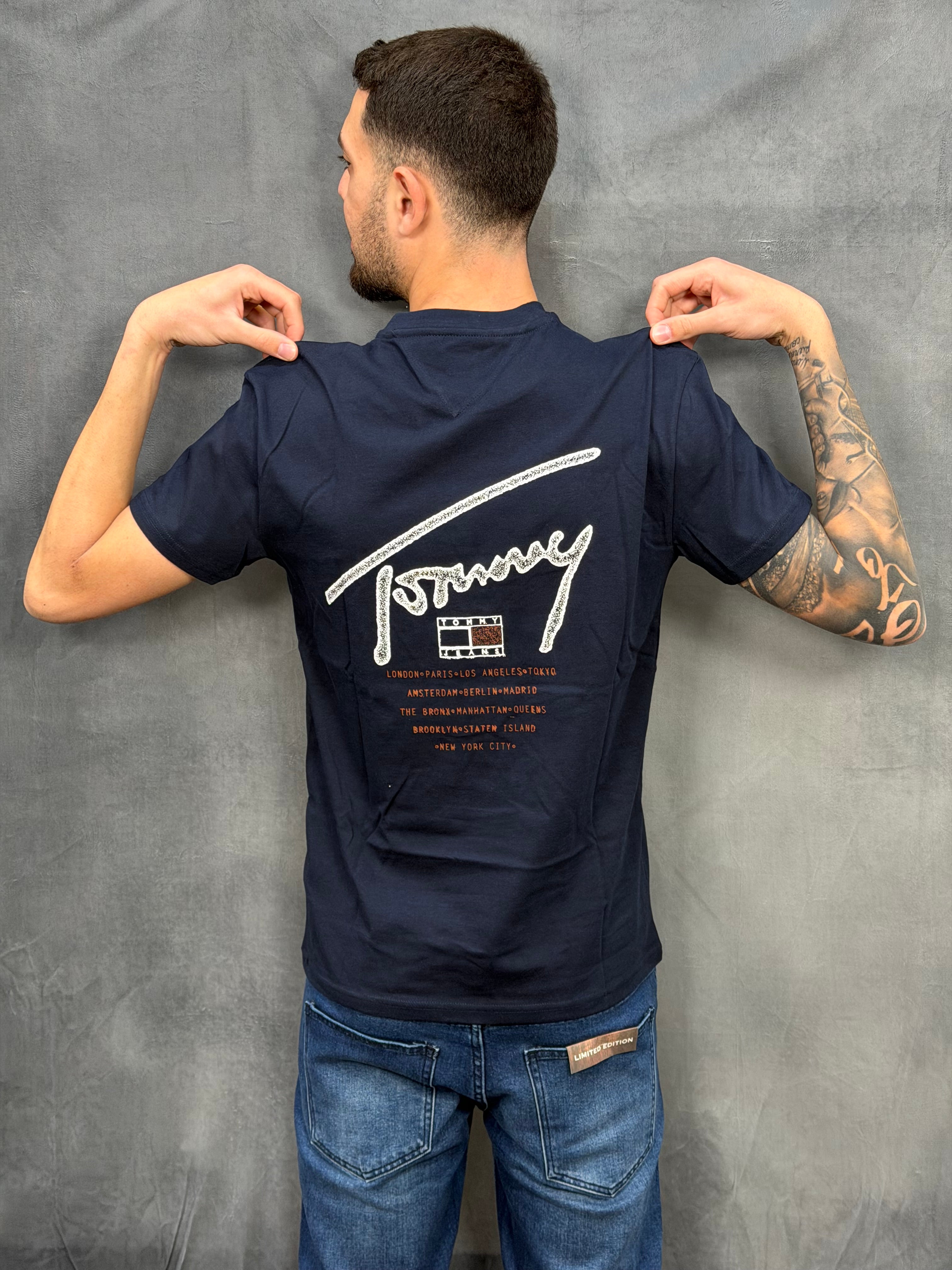 T-SHIRT TOMMY JEANS DM0DM22320