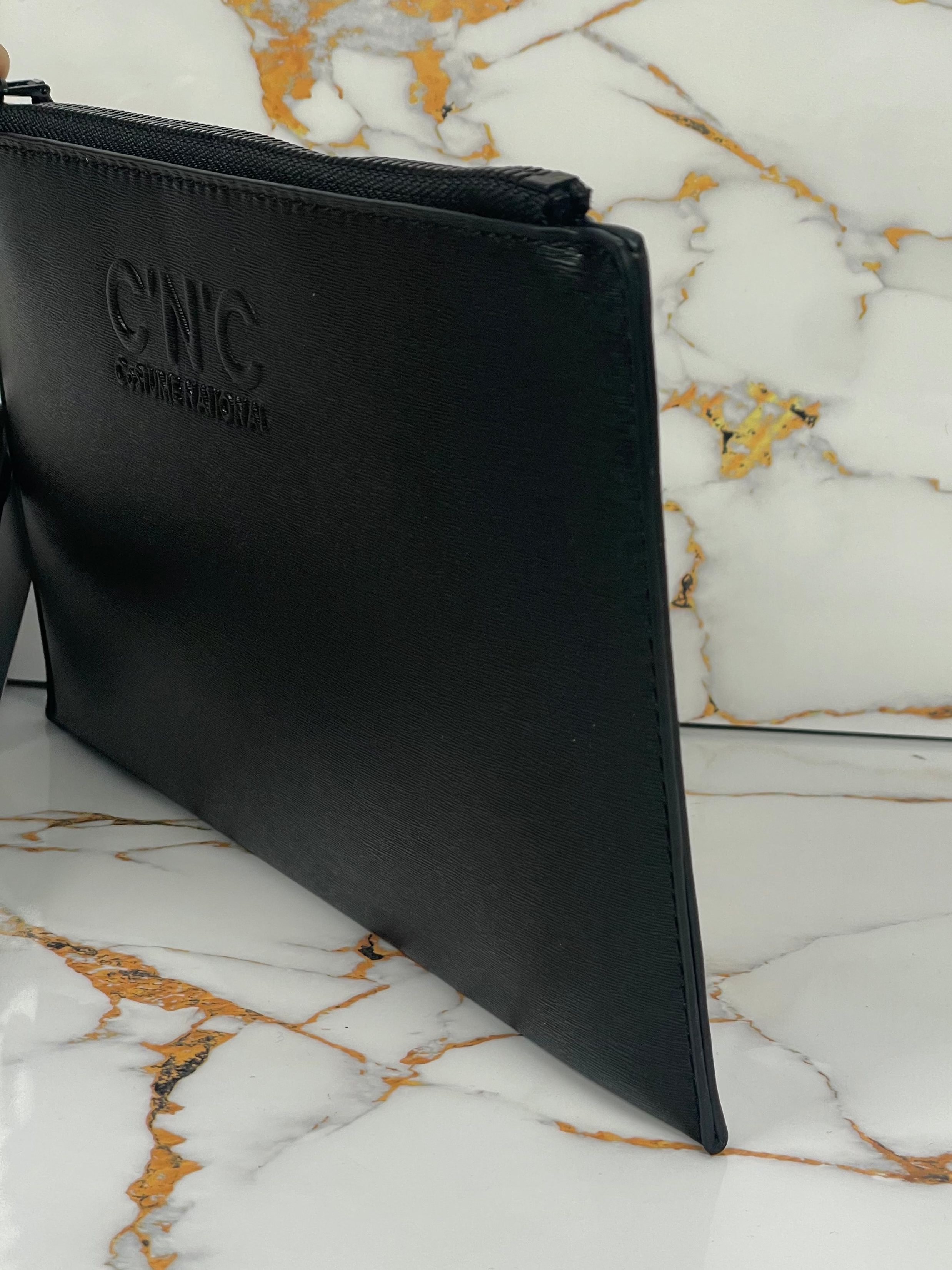Pochette CoSTUME NATIONAL CNPS26A02