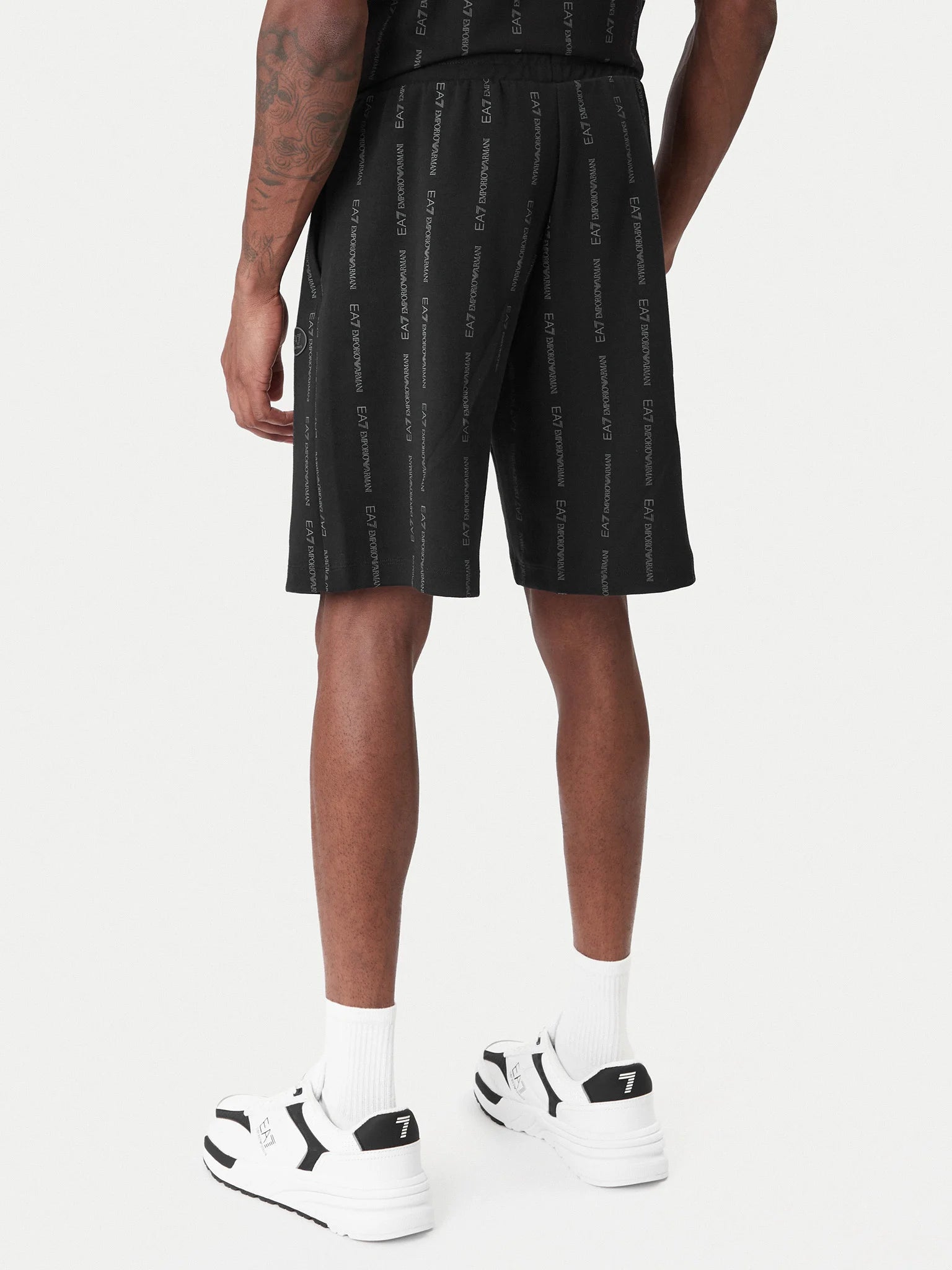 PANTALONCINO EA7